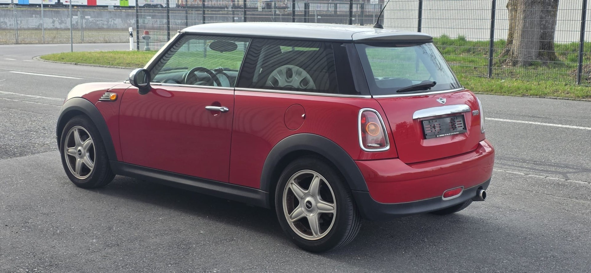 MINI Cooper-image-3