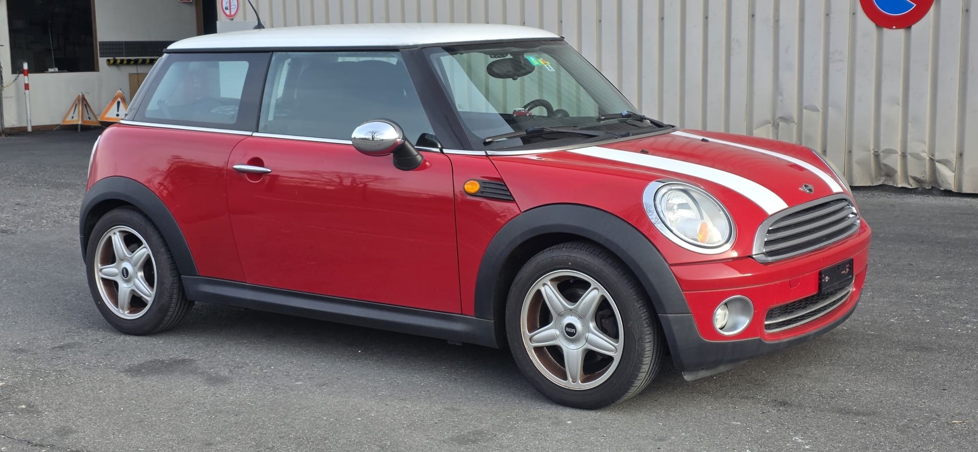 MINI Cooper-image-1