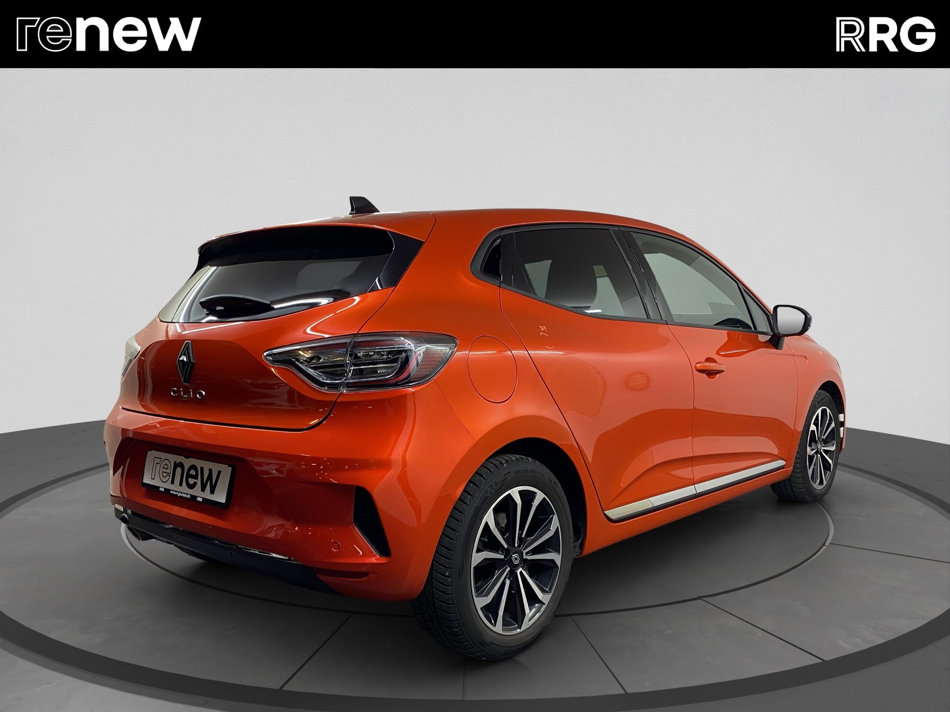 RENAULT Clio 1.0 Techno-image-2