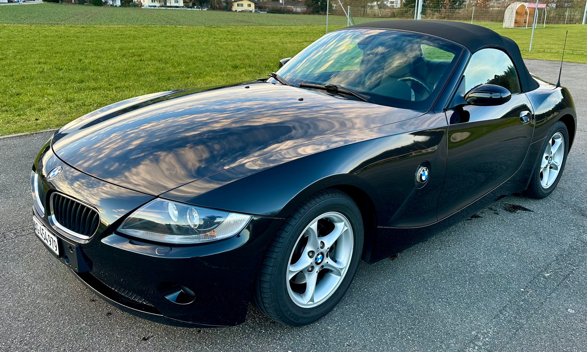 BMW Z4 2.5i Roadster-image-0
