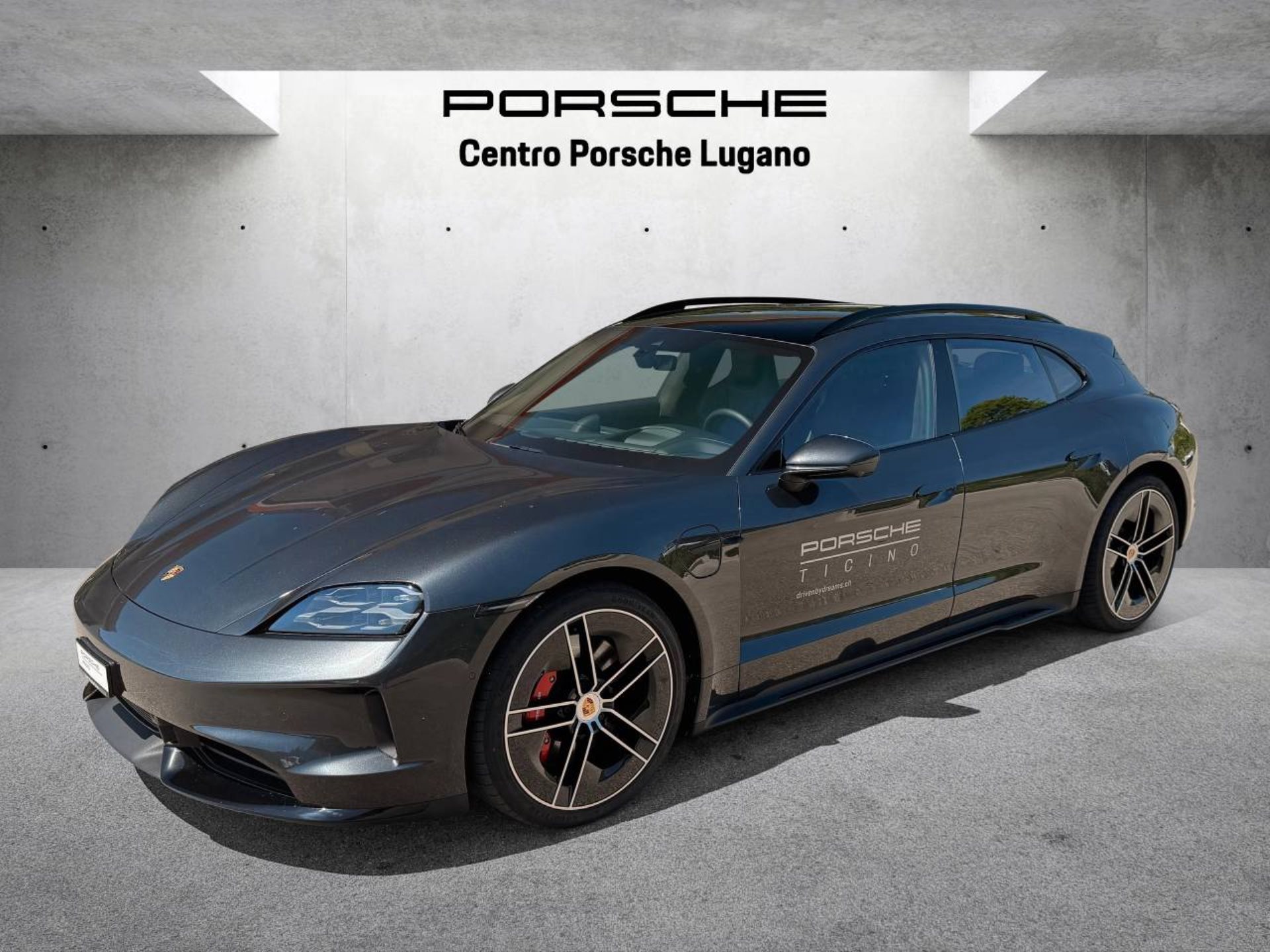 PORSCHE Taycan GTS Sport Turismo-image-8