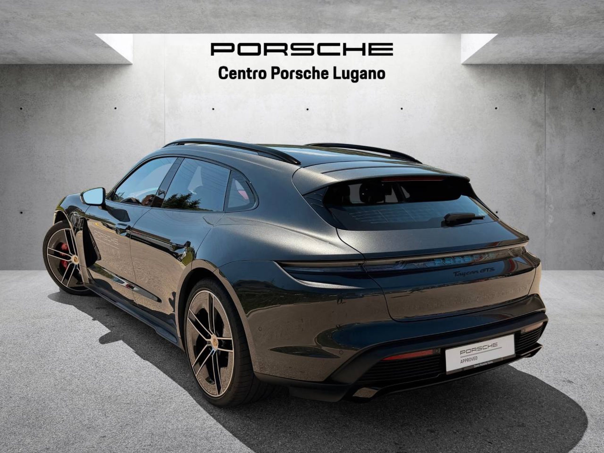 PORSCHE Taycan GTS Sport Turismo-image-2