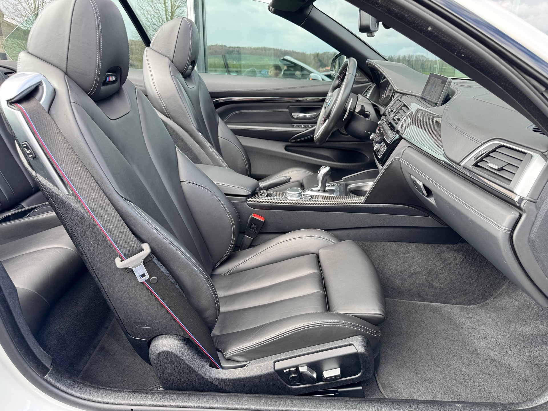 BMW M4 Cabriolet Drivelogic M Competition-showroom-element-3