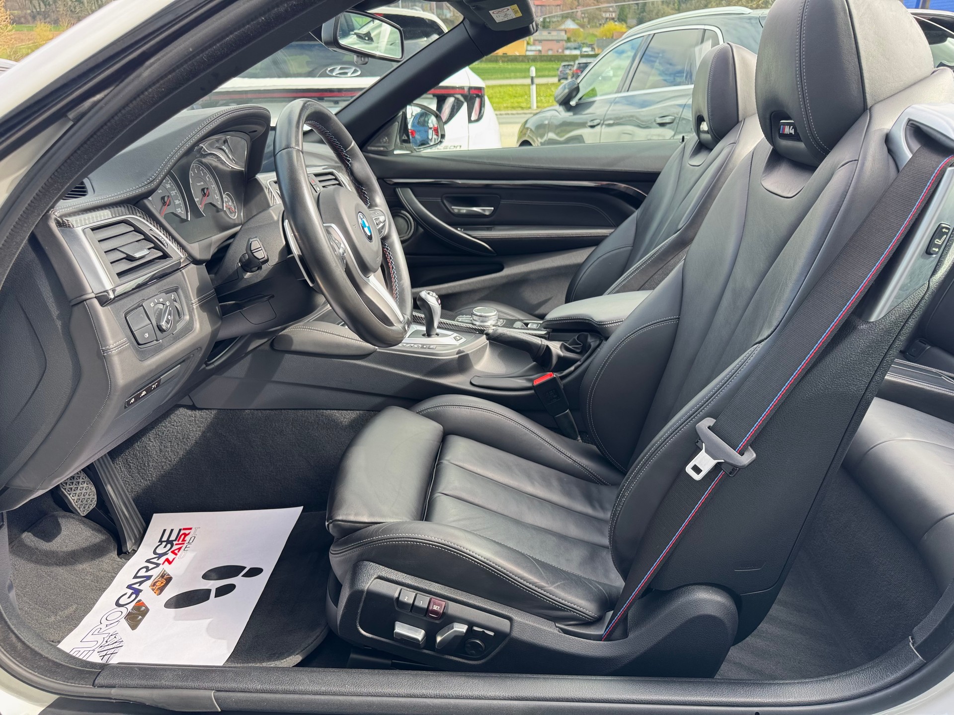 BMW M4 Cabriolet Drivelogic M Competition-showroom-element-1