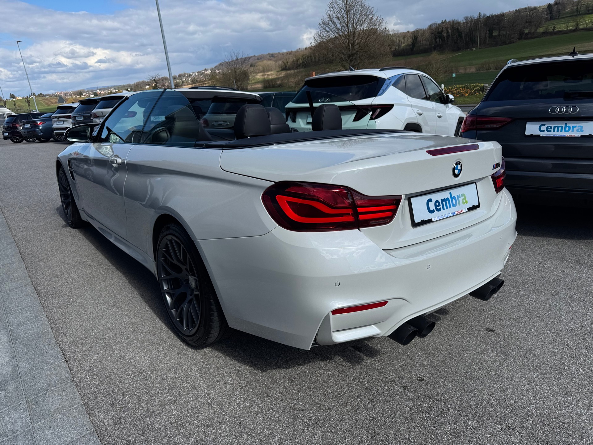 BMW M4 Cabriolet Drivelogic M Competition-image-8