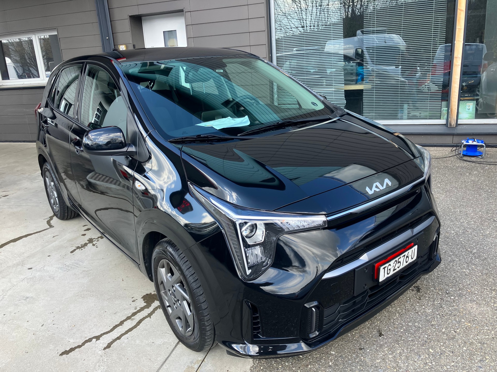 KIA Picanto 1.0 CVVT First Edition Automatic-image-1