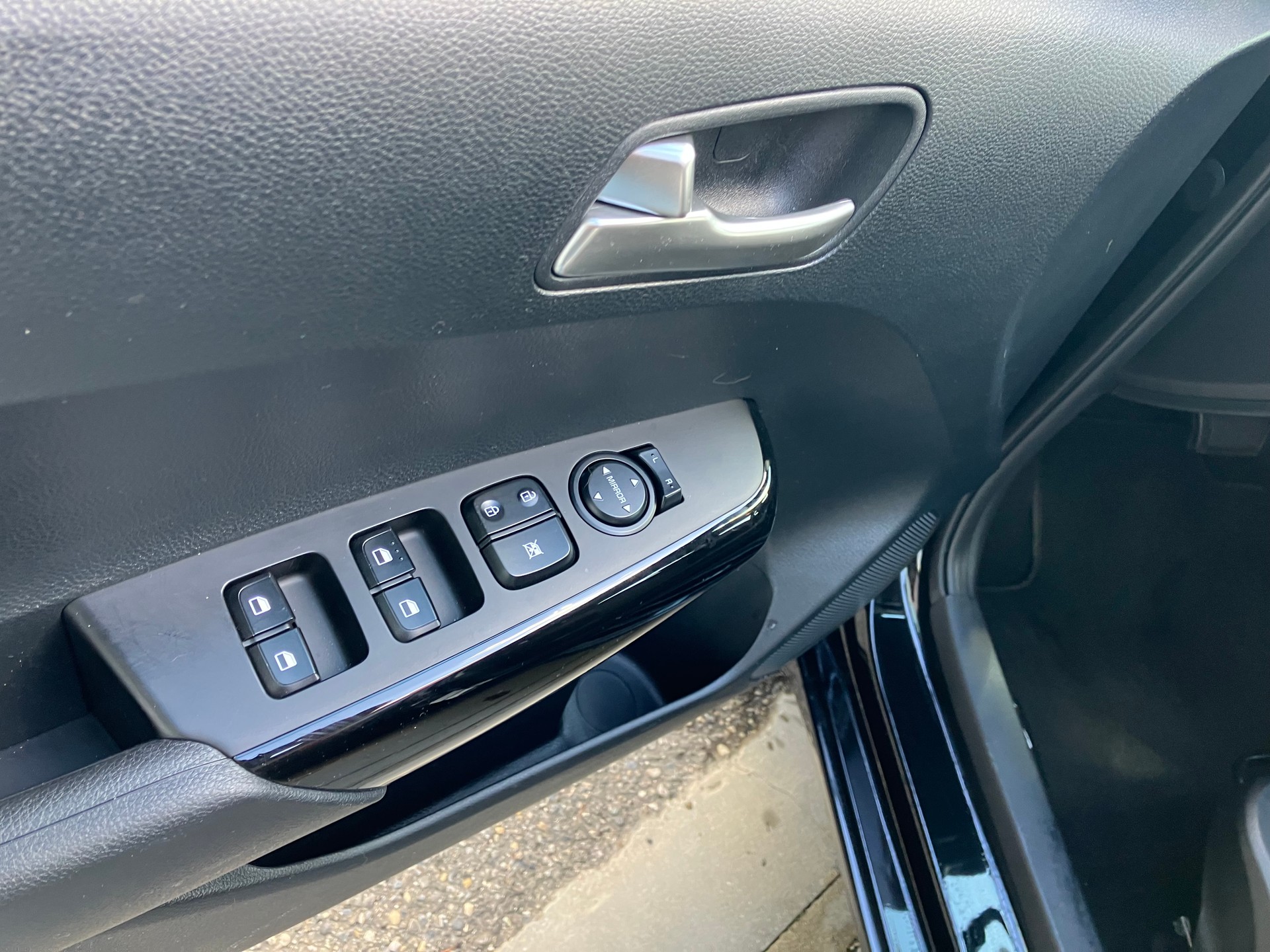 KIA Picanto 1.0 CVVT First Edition Automatic-image-6