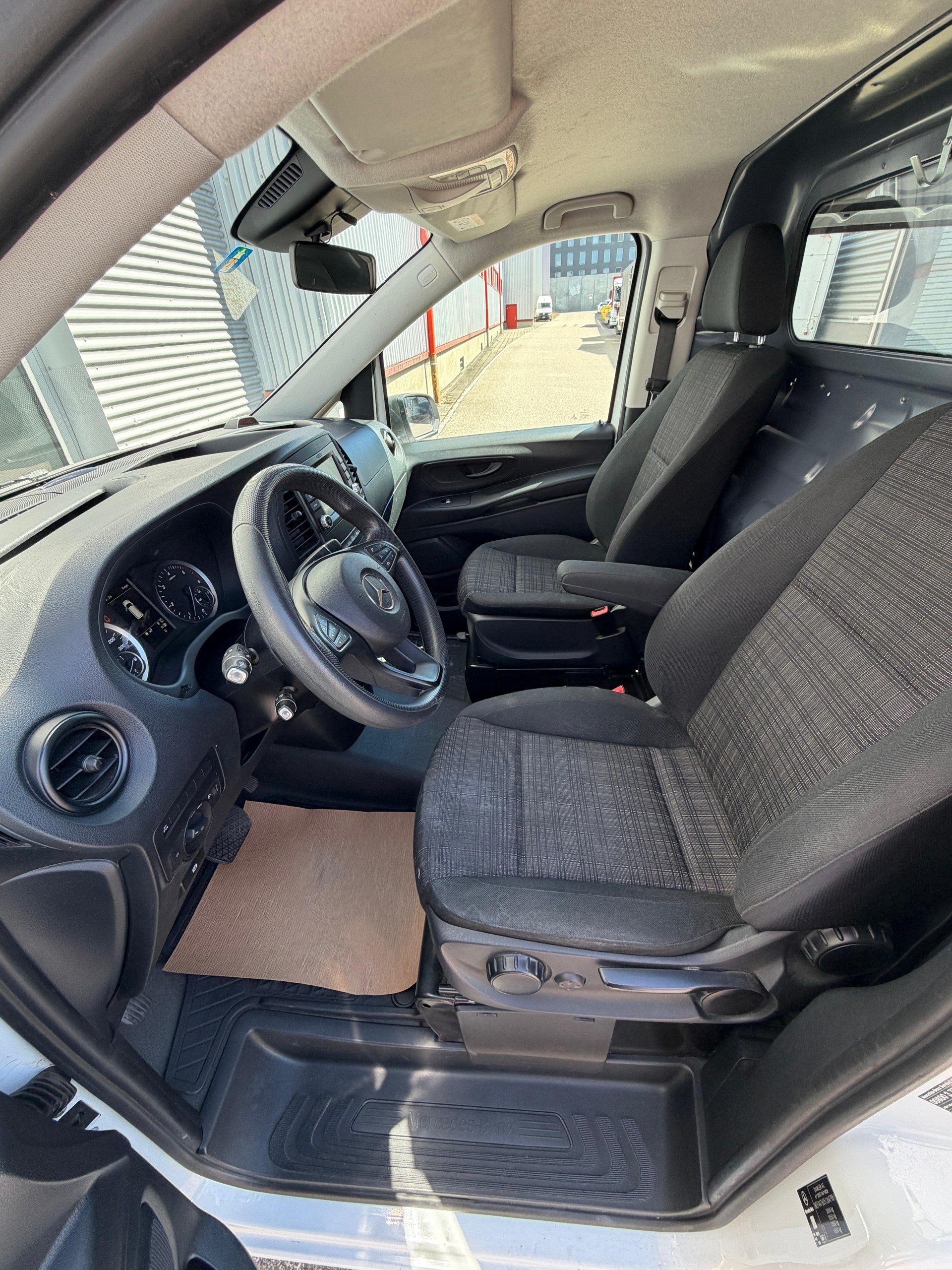 MERCEDES-BENZ Vito 114 CDI Extralang 7G-Tronic-image-7