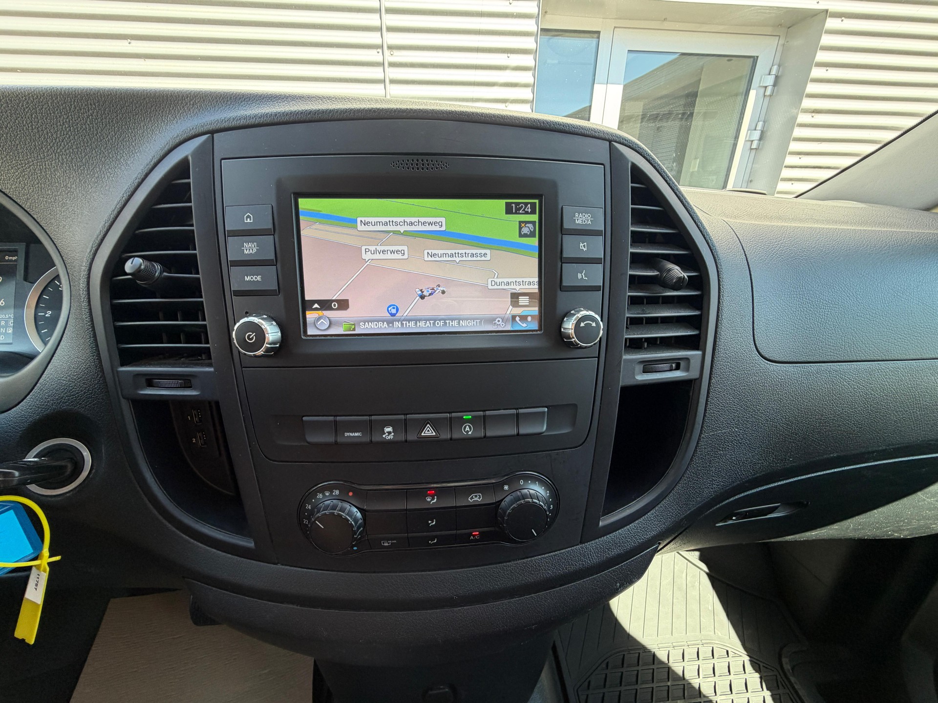 MERCEDES-BENZ Vito 114 CDI Extralang 7G-Tronic-image-10
