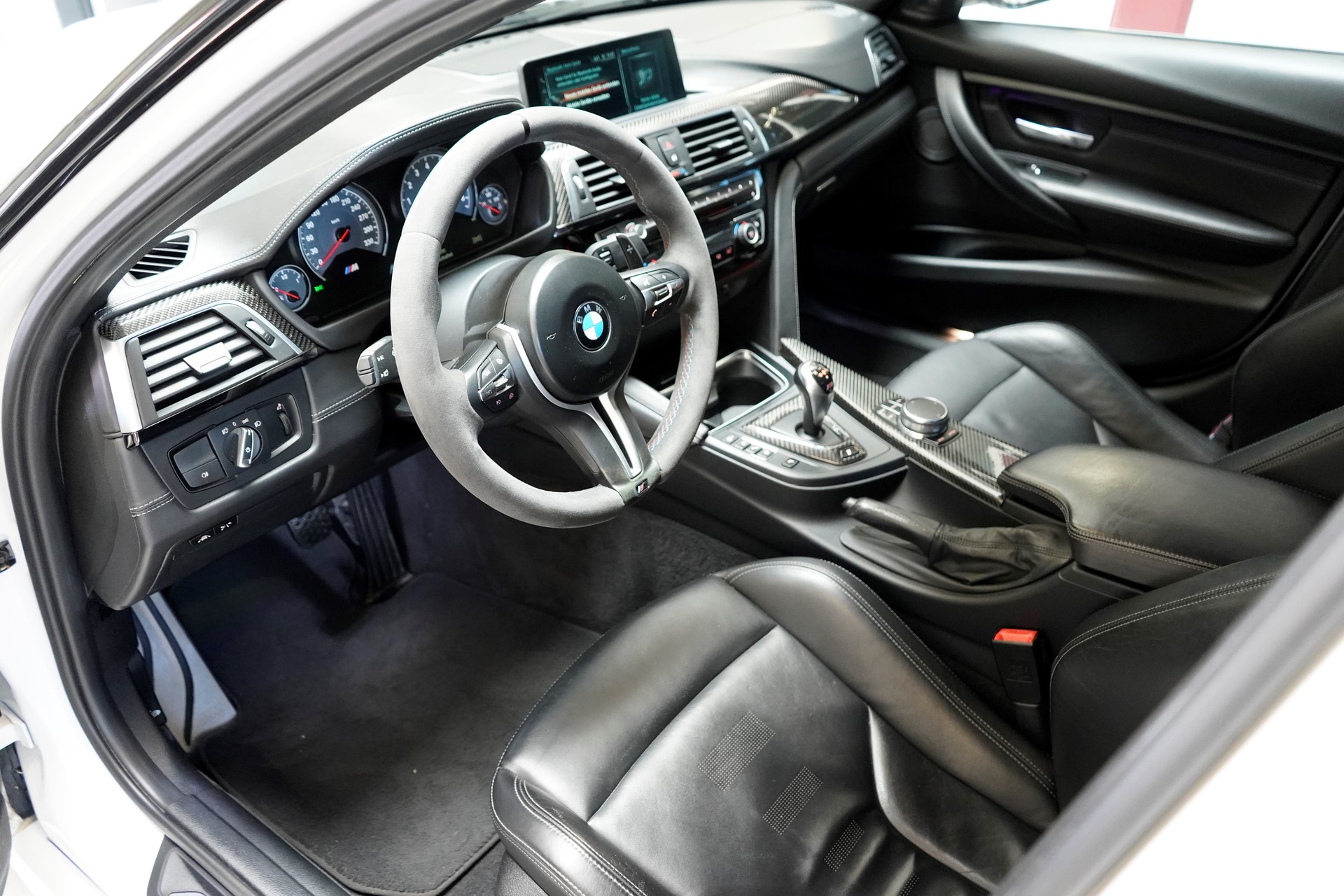 BMW M3 Competition Drivelogic-image-10