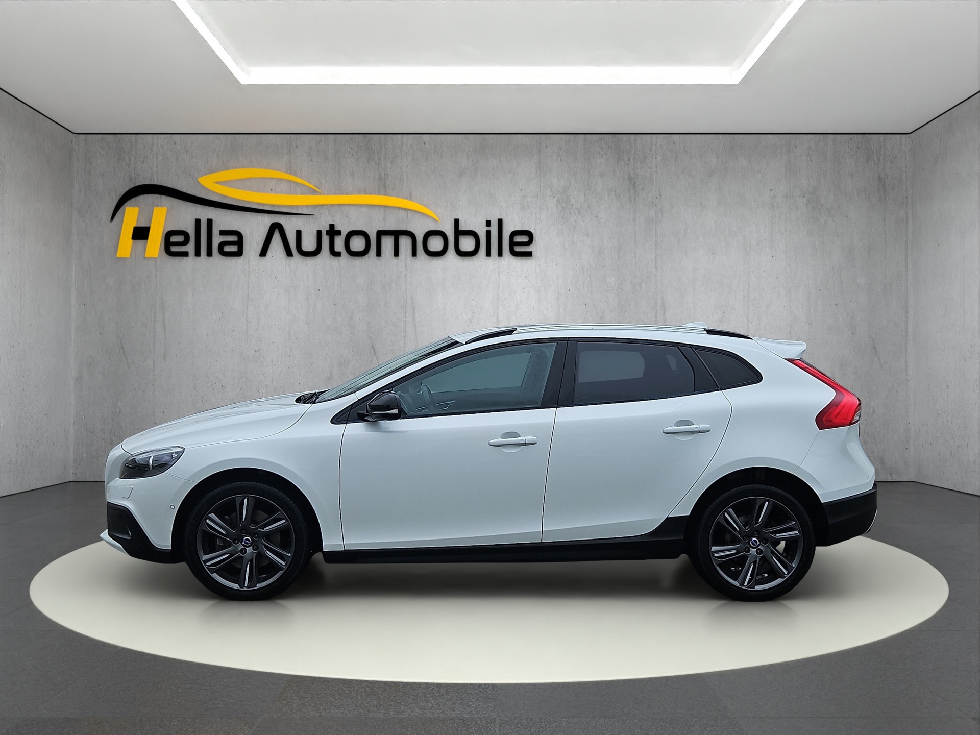 VOLVO V40 Cross Country T5 AWD Summum Geartronic-image-2