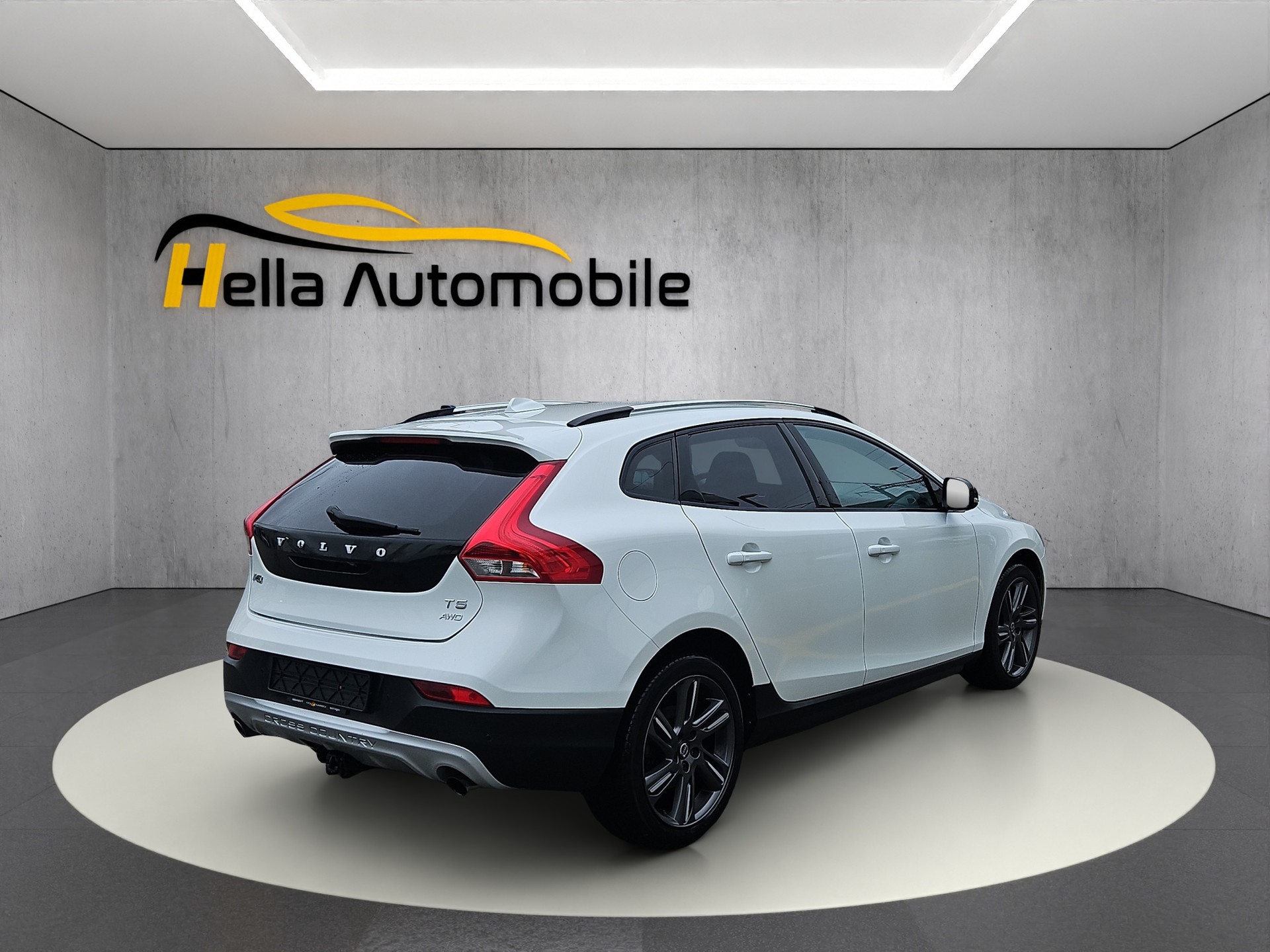 VOLVO V40 Cross Country T5 AWD Summum Geartronic-image-5