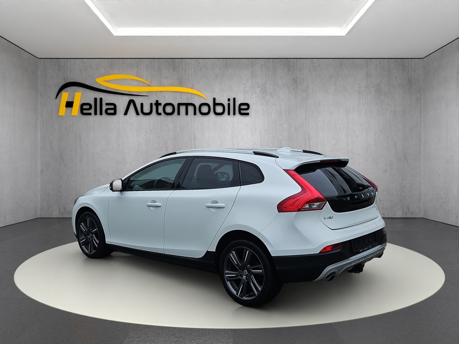 VOLVO V40 Cross Country T5 AWD Summum Geartronic-image-3
