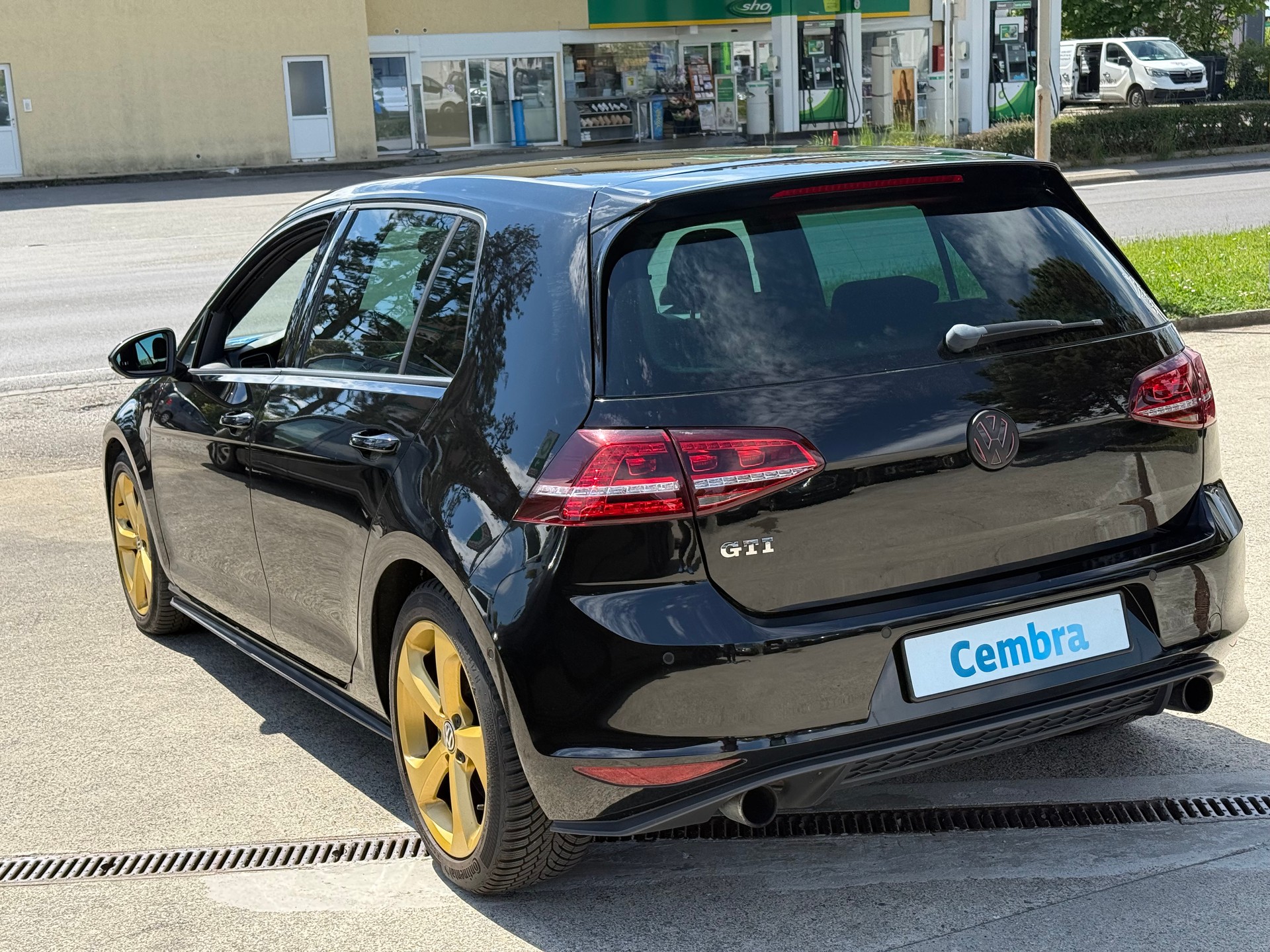 VW Golf 2.0 TSI GTI DSG-image-7