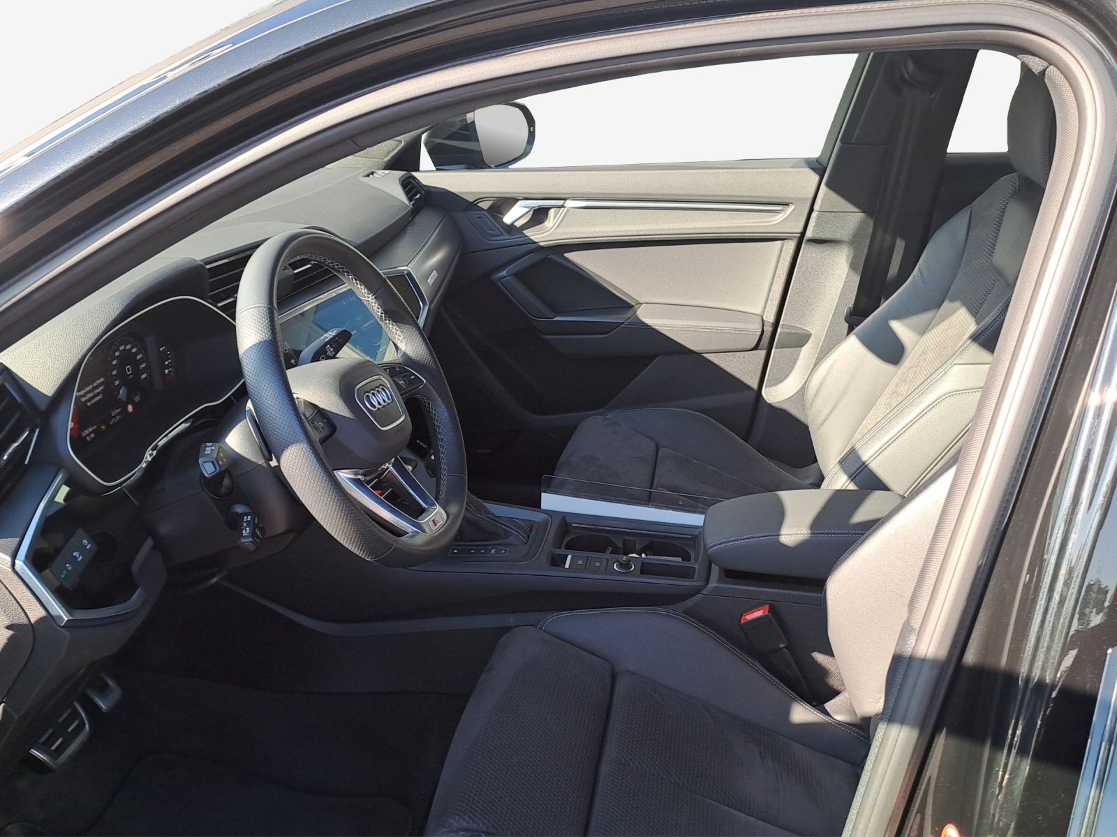 AUDI Q3 Sportback 35 TFSI S line Attraction S-tronic-image-7