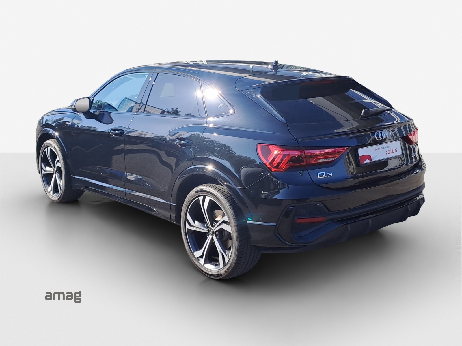AUDI Q3 Sportback 35 TFSI S line Attraction S-tronic-image-2