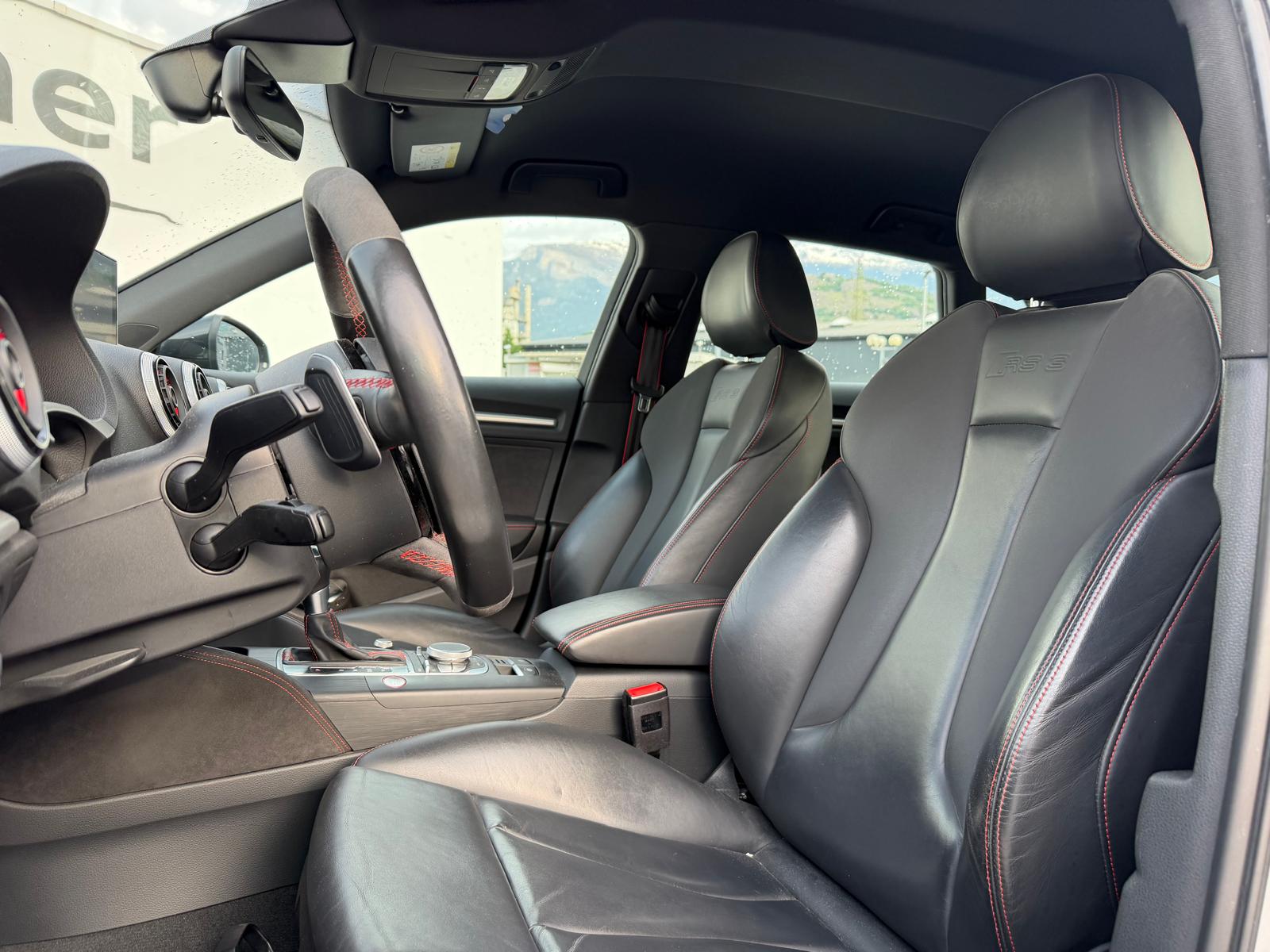 AUDI RS3 2.5 TSI quattro S-tronic-image-7