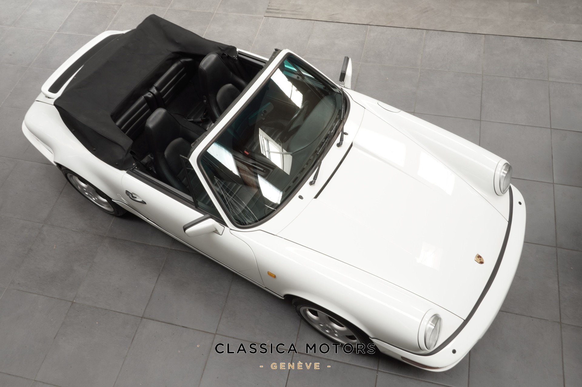 PORSCHE 911 Carrera 2 Cabrio-image-15