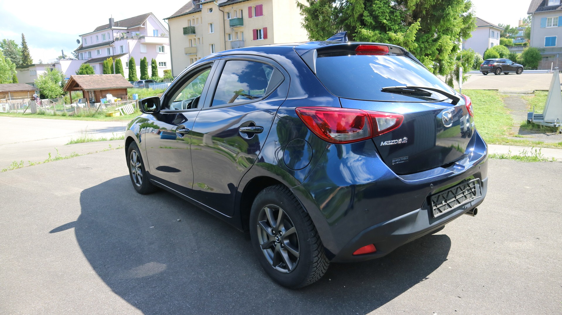 MAZDA 2 SKYACTIV-G 115 Revolution-image-1