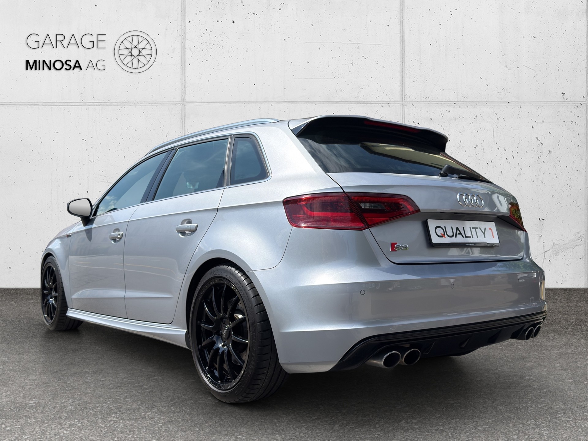 AUDI S3 Sportback 2.0 TFSI quattro S-tronic-image-2
