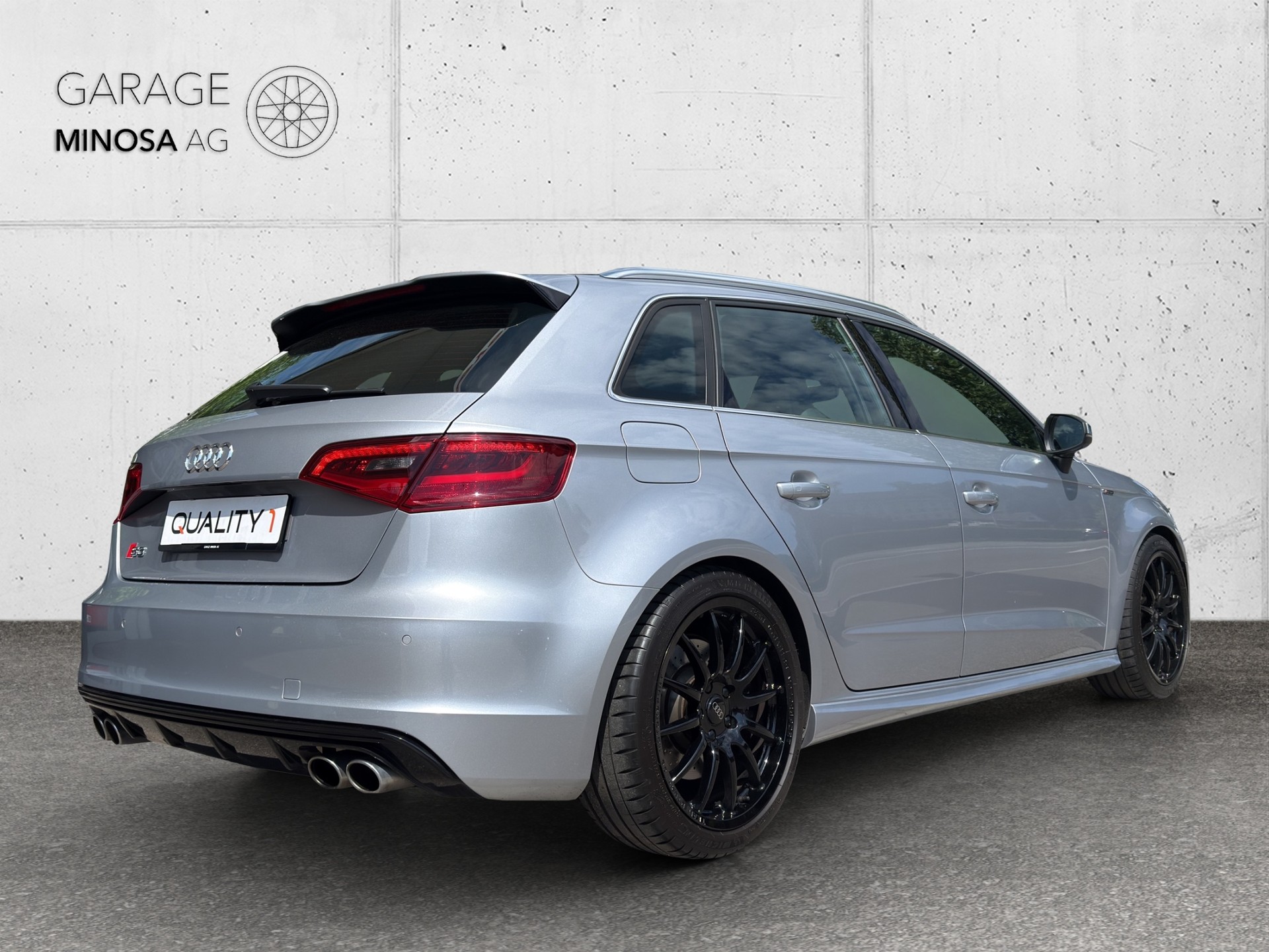 AUDI S3 Sportback 2.0 TFSI quattro S-tronic-image-4