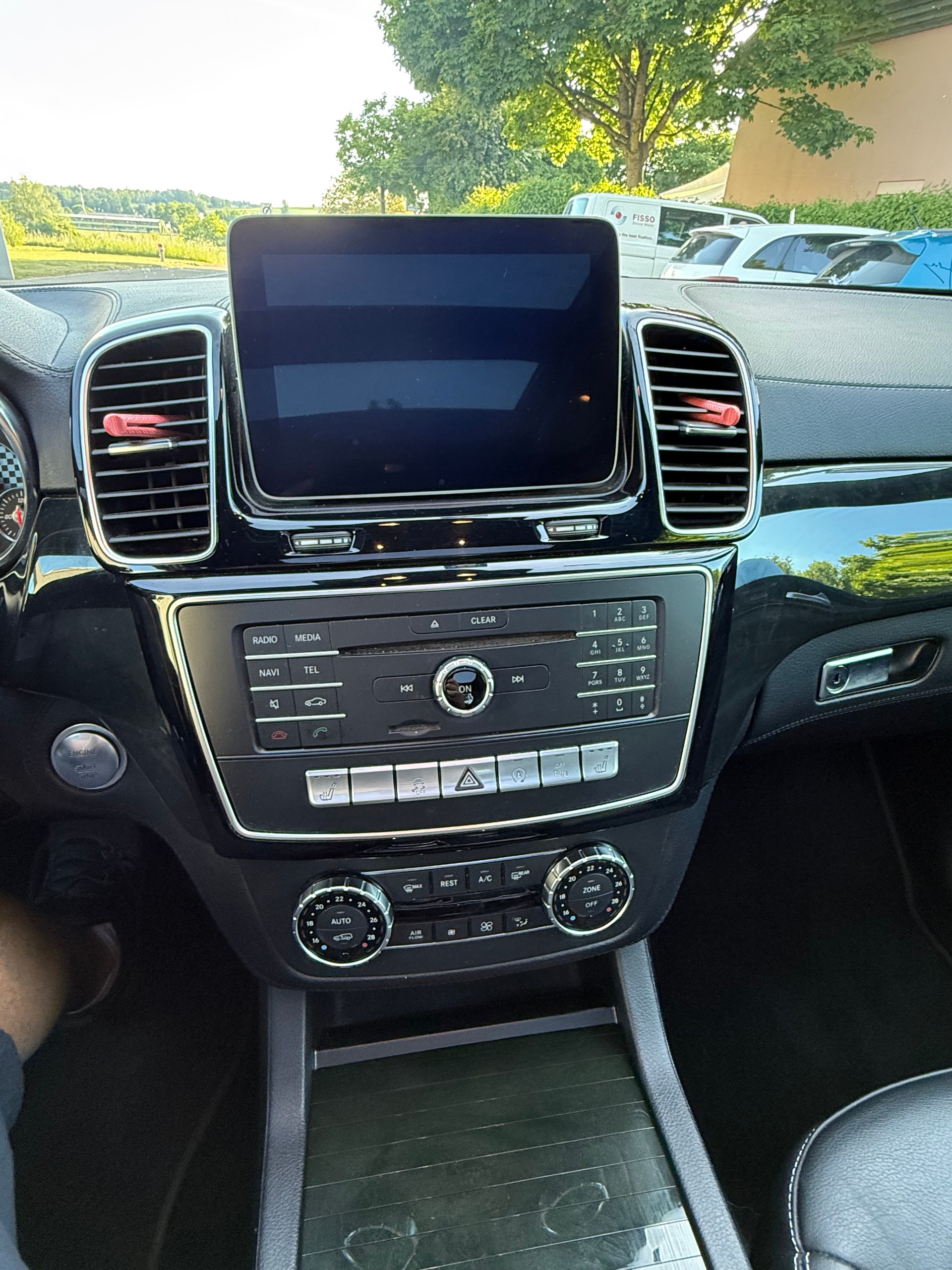 MERCEDES-BENZ GLE 350 d-image-6