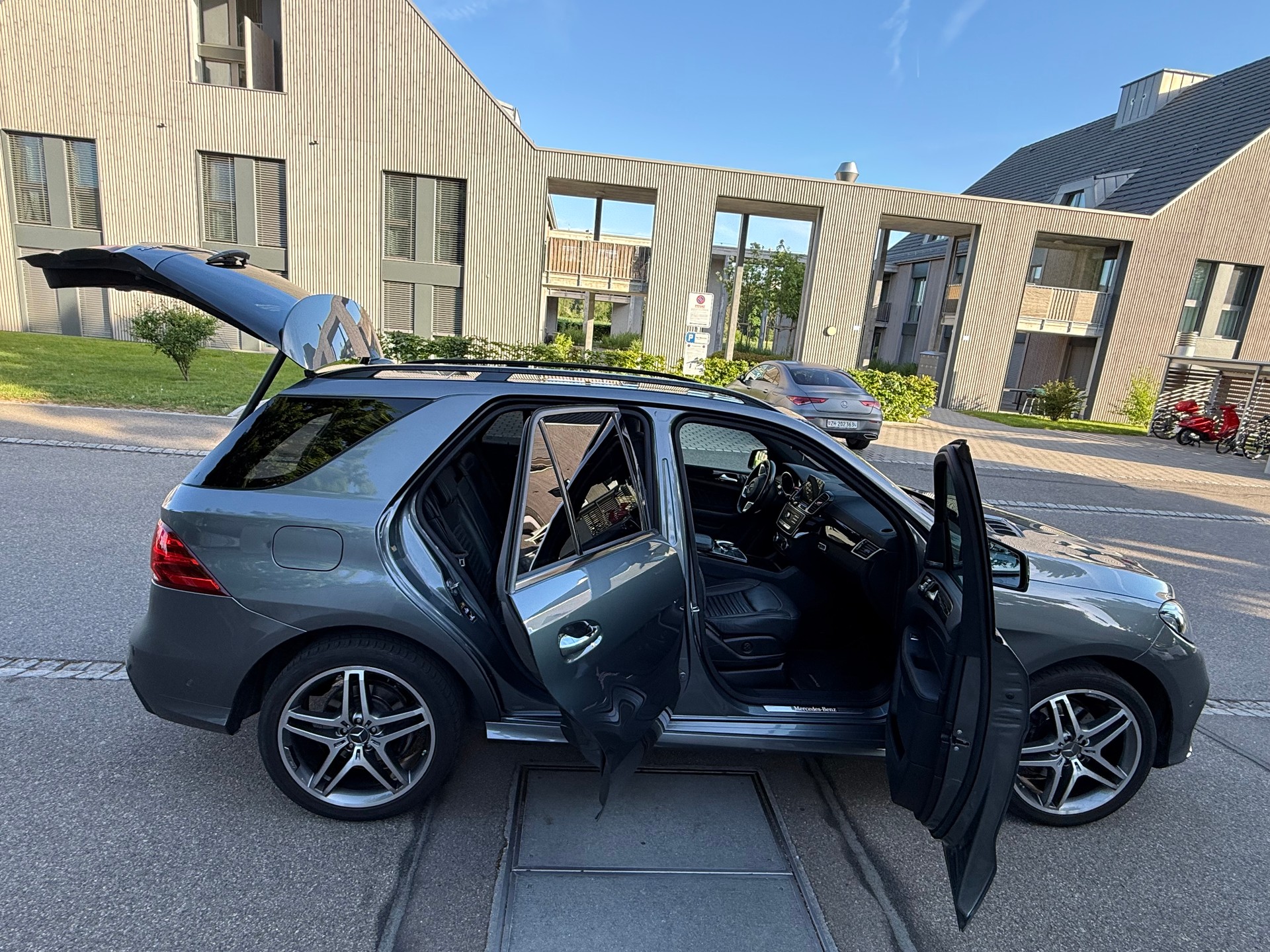 MERCEDES-BENZ GLE 350 d-image-2
