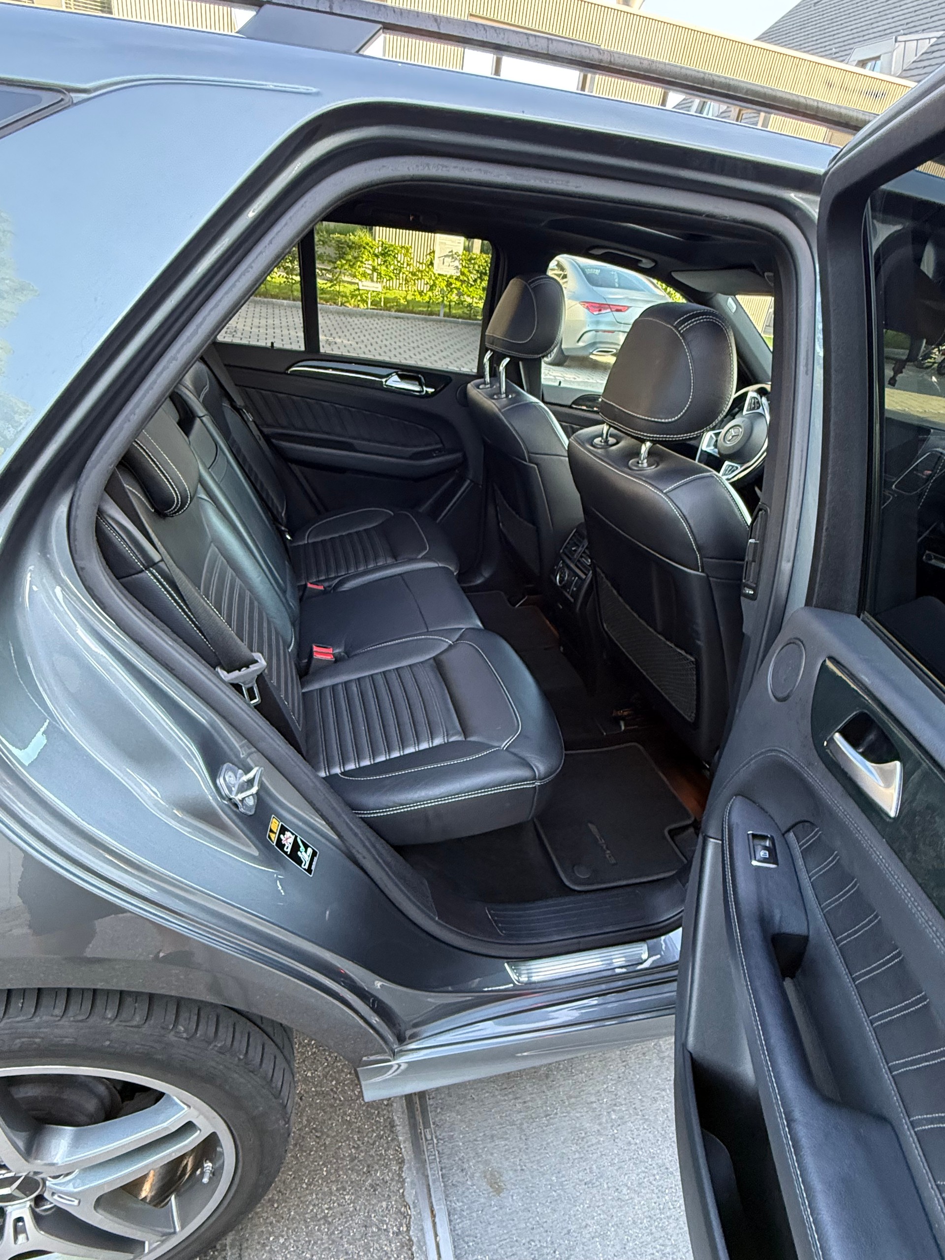 MERCEDES-BENZ GLE 350 d-image-5