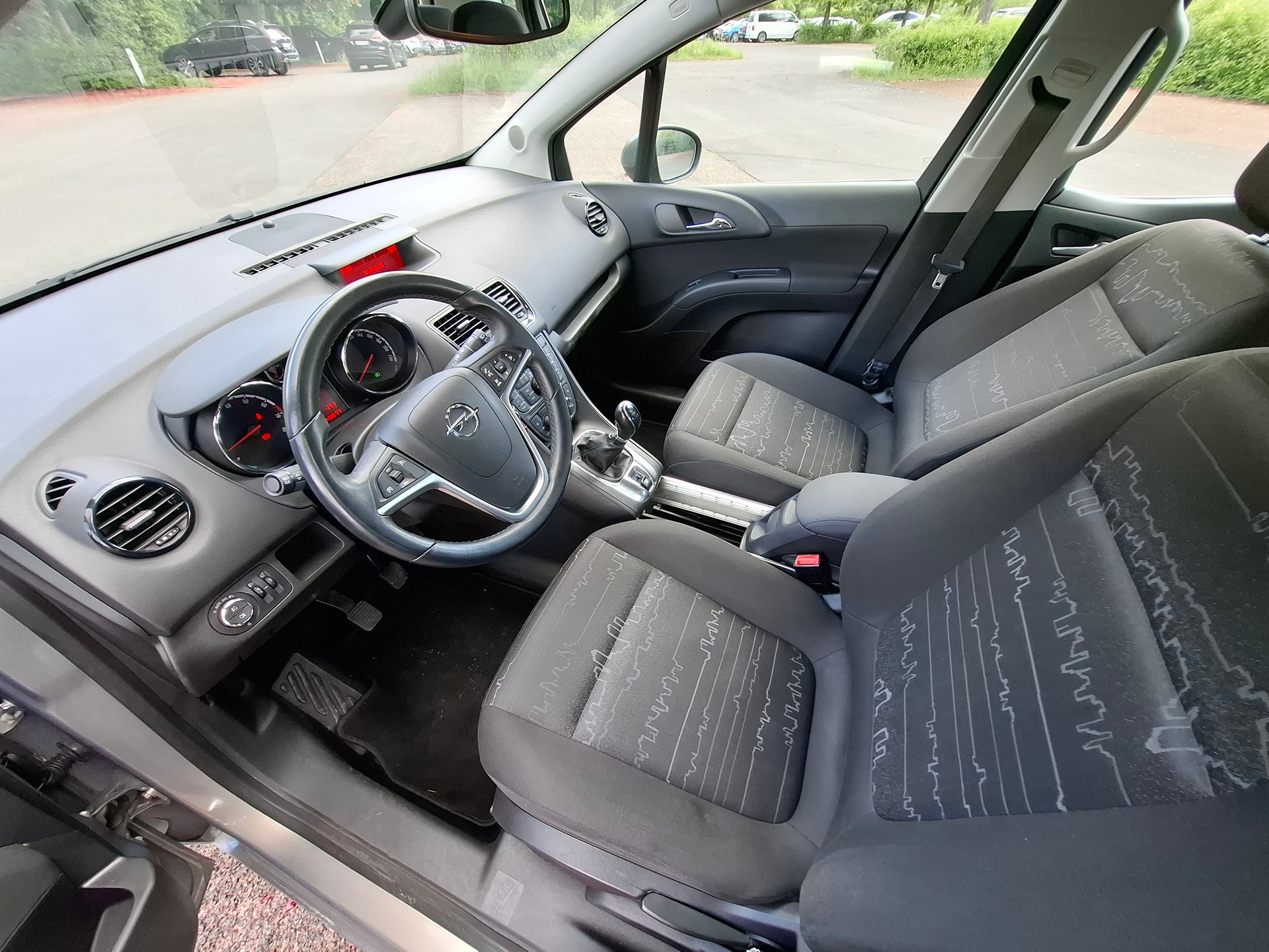 OPEL Meriva 1.4 Turbo Enjoy-image-10