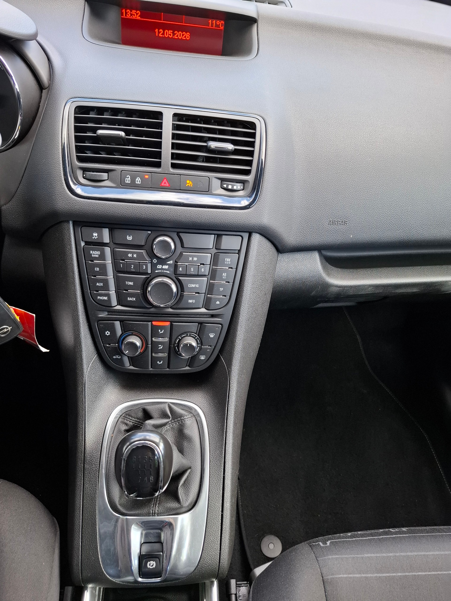OPEL Meriva 1.4 Turbo Enjoy-image-12
