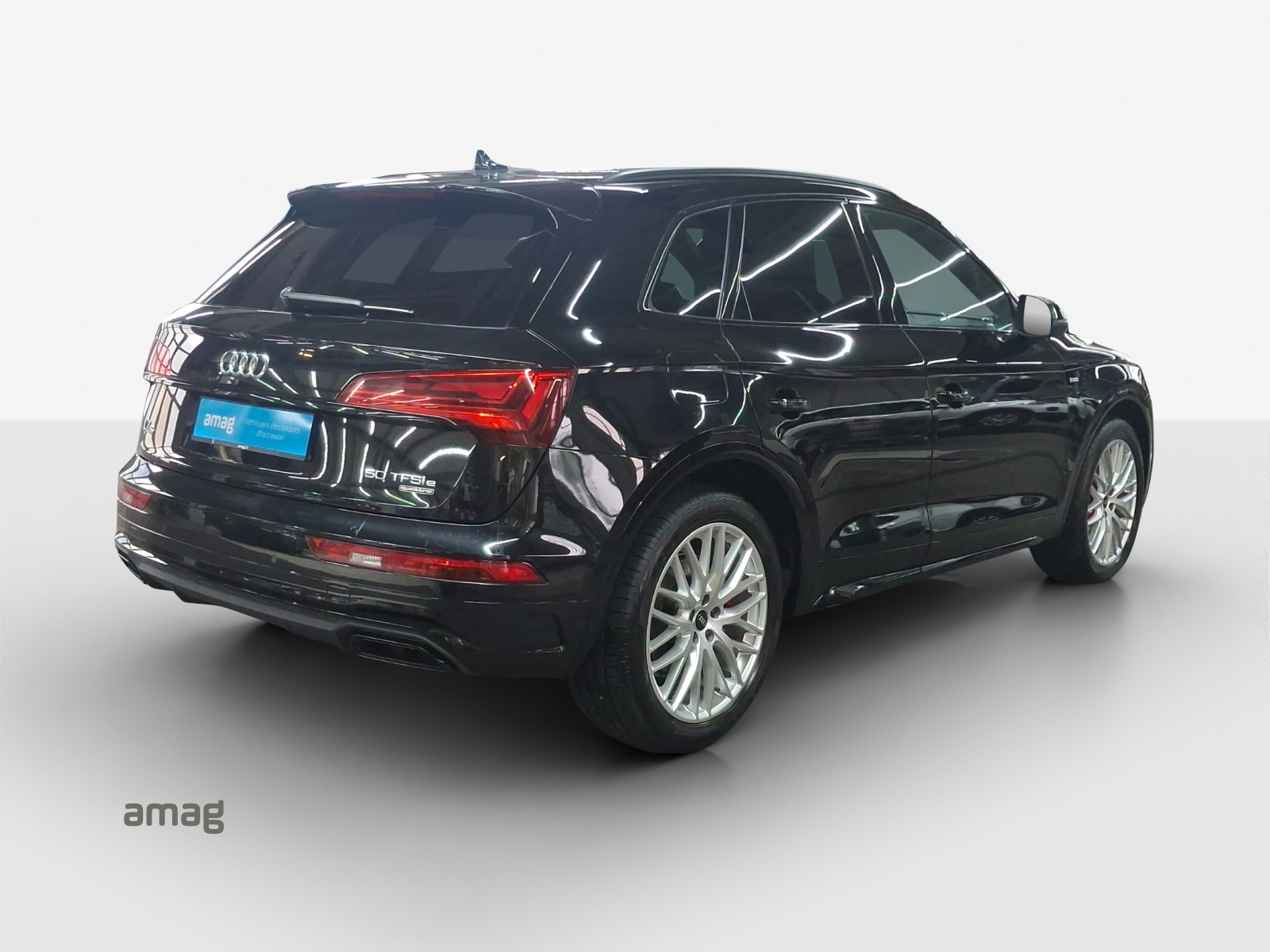 AUDI Q5 50 TFSI e PHEV S line quattro S-tronic-image-4