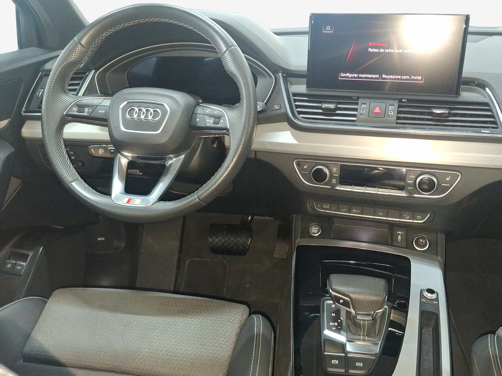 AUDI Q5 50 TFSI e PHEV S line quattro S-tronic-image-8