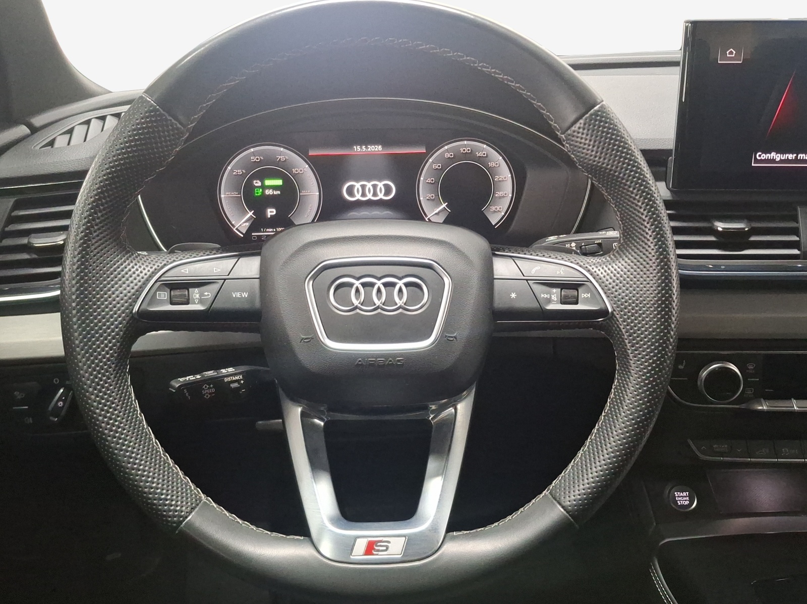 AUDI Q5 50 TFSI e PHEV S line quattro S-tronic-image-9