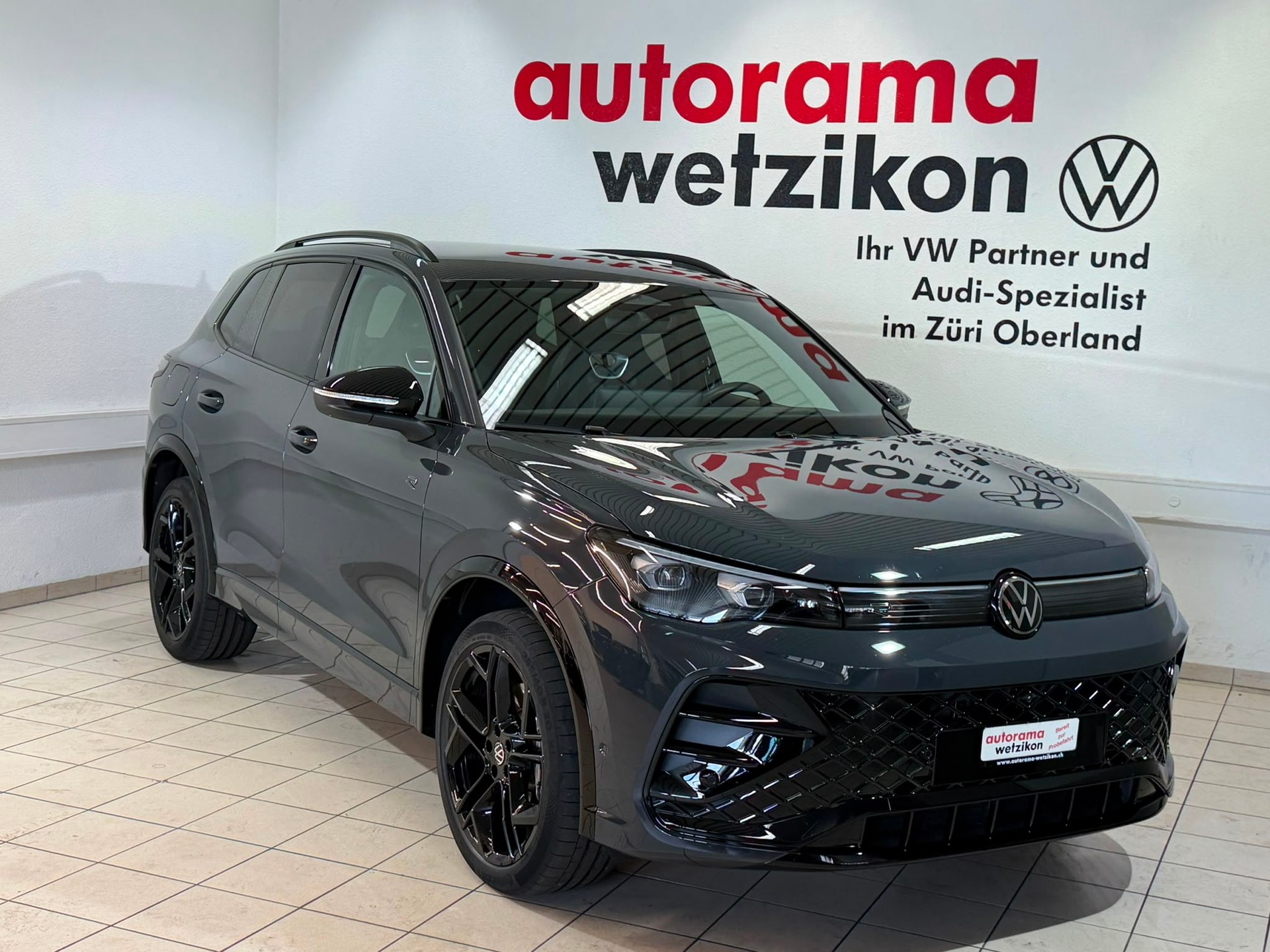 VW Tiguan 2.0 TSI DSG R-Line United 4Motion-image-1