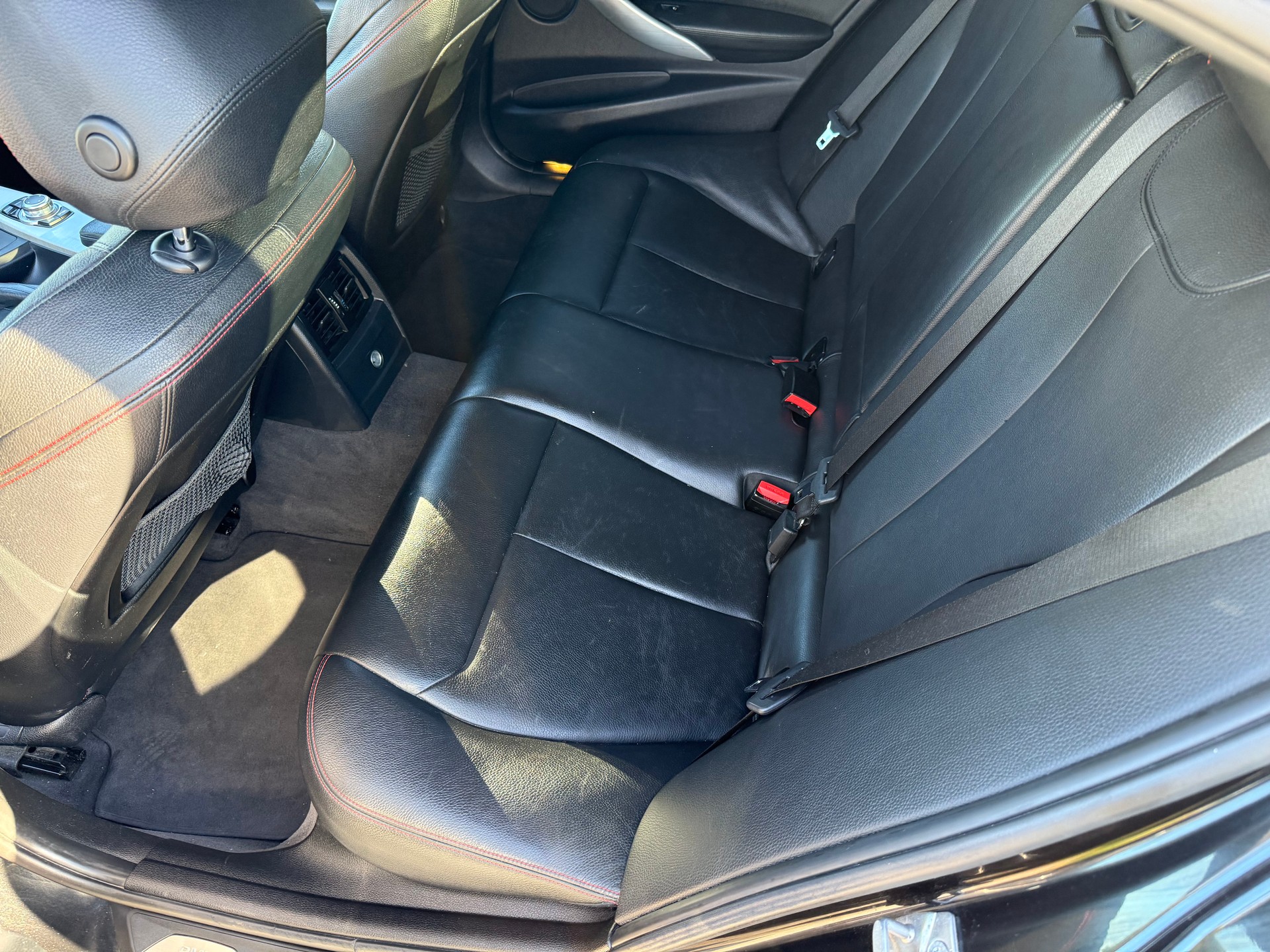 BMW 328i xDrive Modern Line Steptronic-image-10