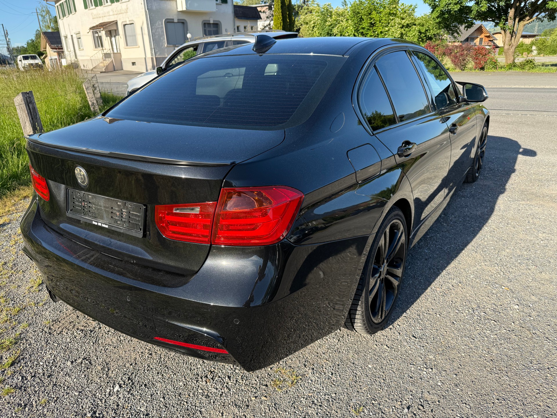 BMW 328i xDrive Modern Line Steptronic-image-3