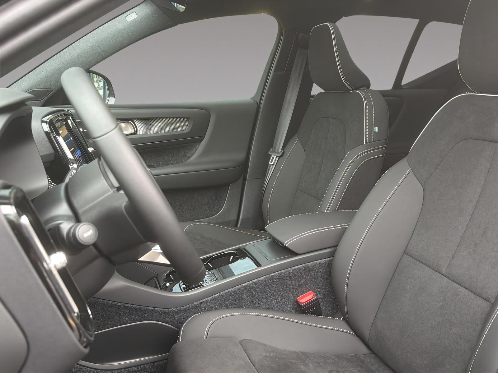 VOLVO EX40 Twin XCENTRIC Edition AWD-image-7