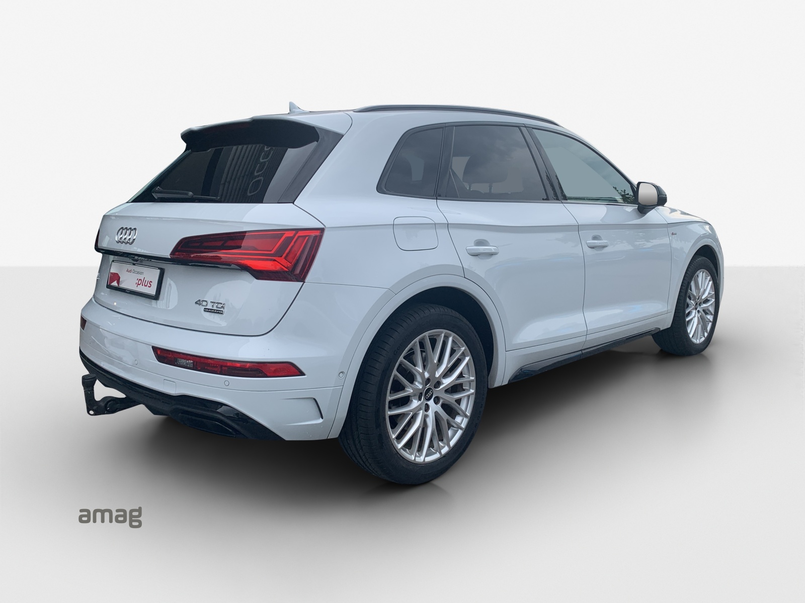 AUDI Q5 40 TDI Black Edition quattro S-tronic-image-7