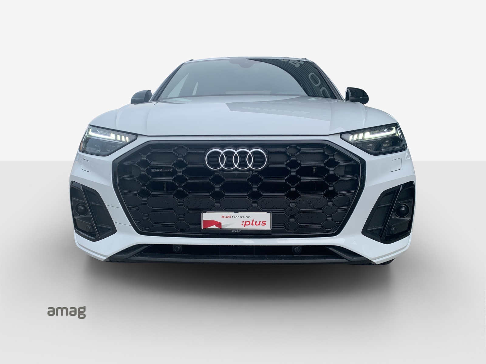 AUDI Q5 40 TDI Black Edition quattro S-tronic-image-9