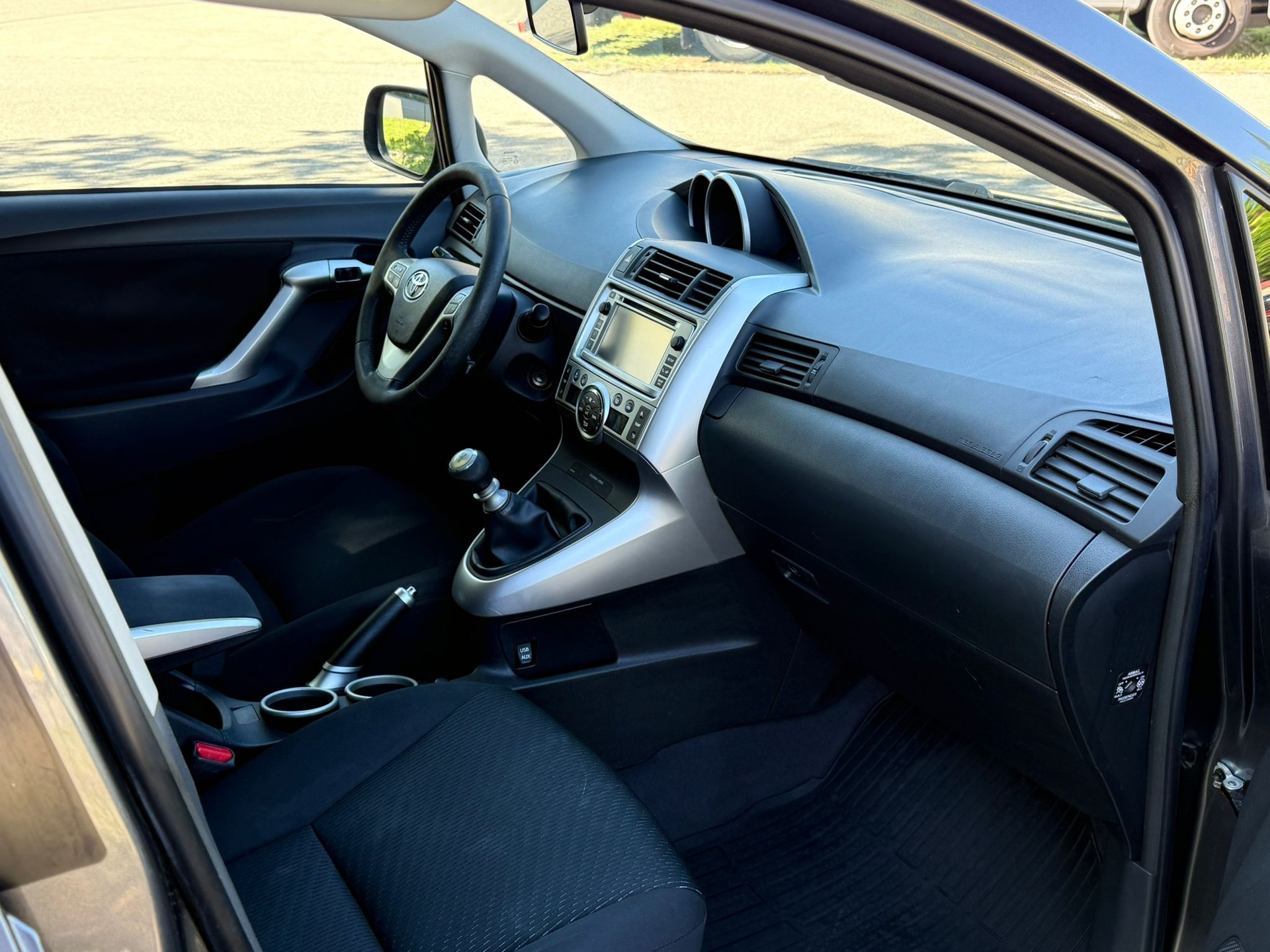 TOYOTA Verso 1.8 Linea Sol Premium-image-9