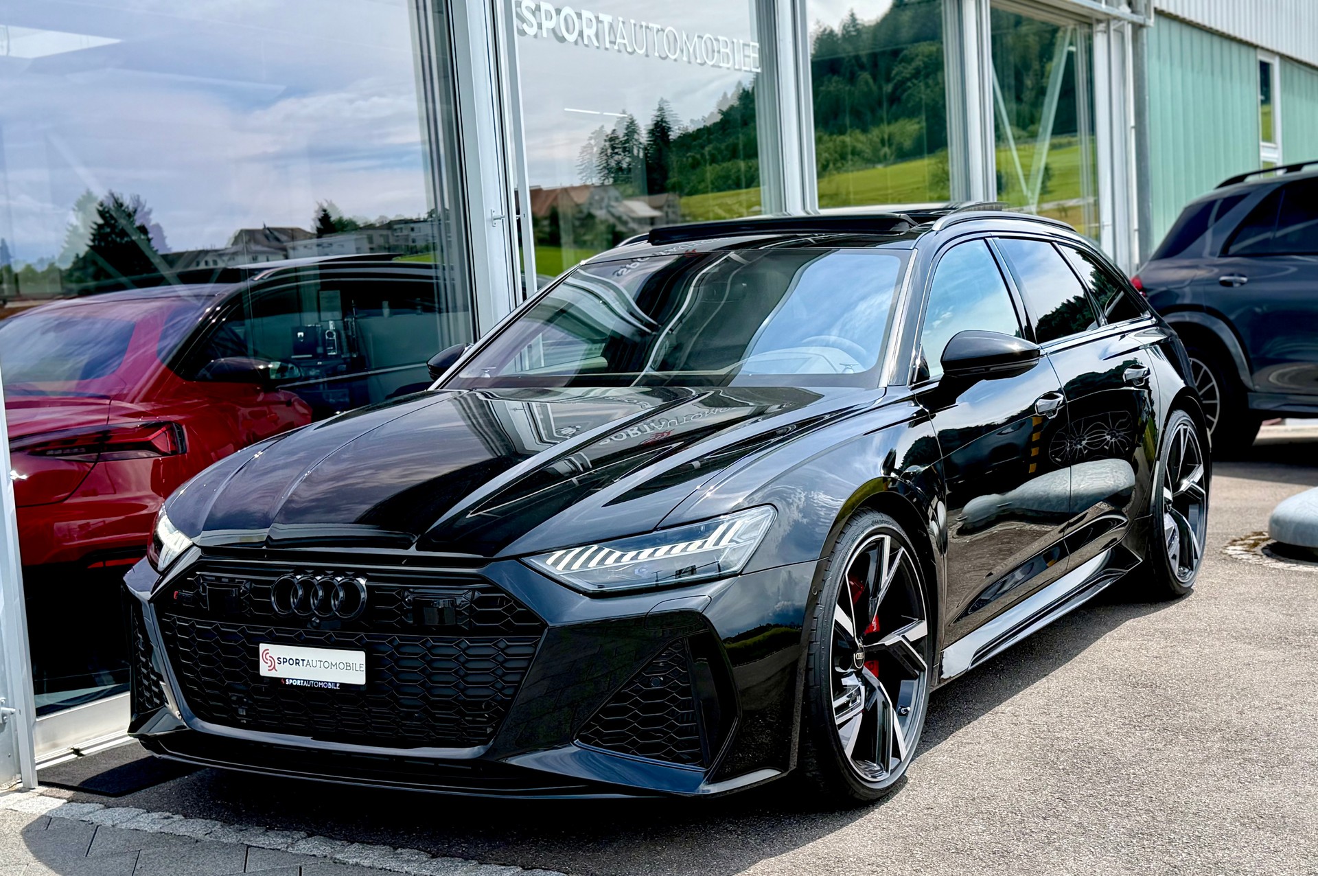 AUDI RS6 Avant 4.0 TFSI V8 quattro-showroom-element-3
