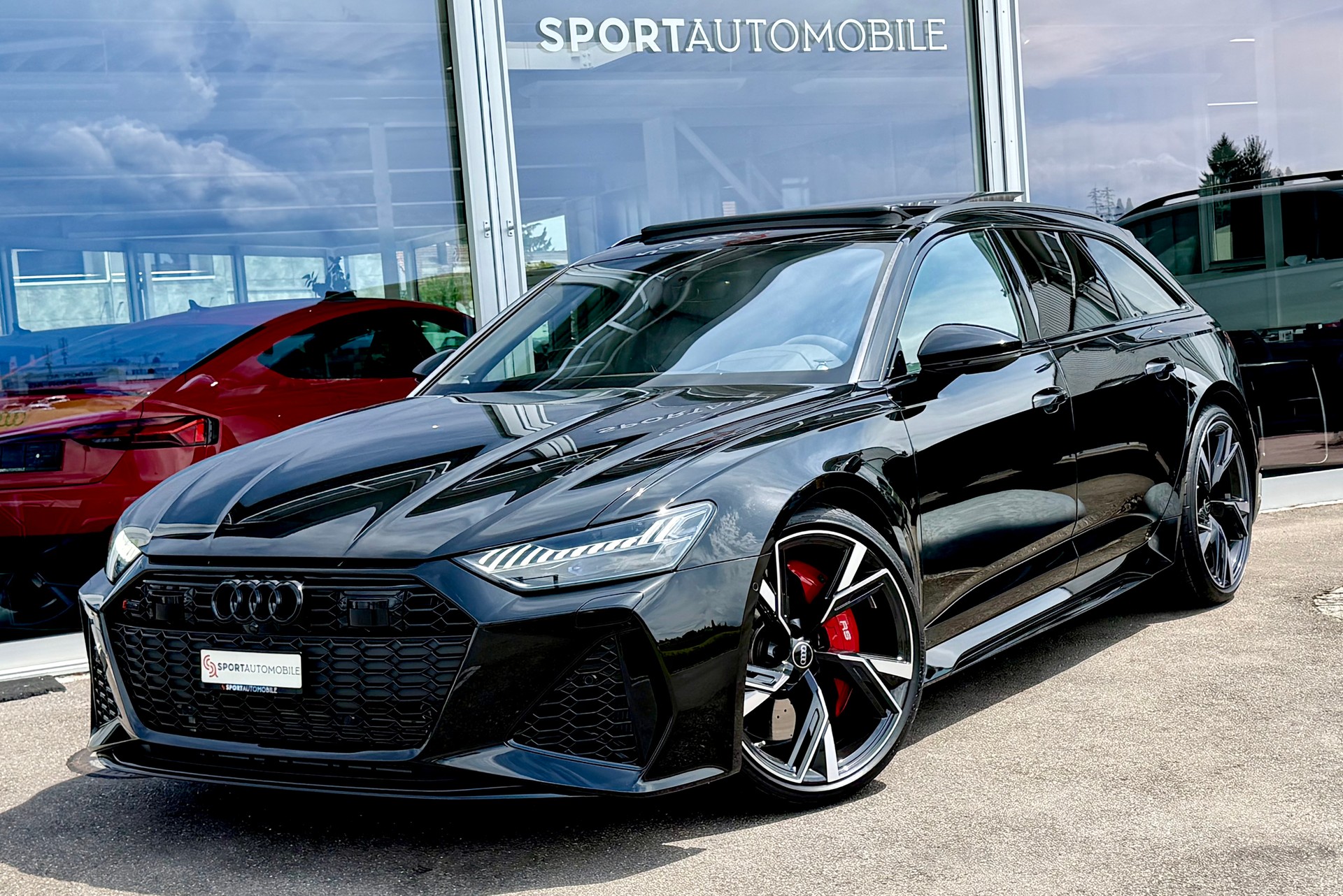 AUDI RS6 Avant 4.0 TFSI V8 quattro-showroom-element-2