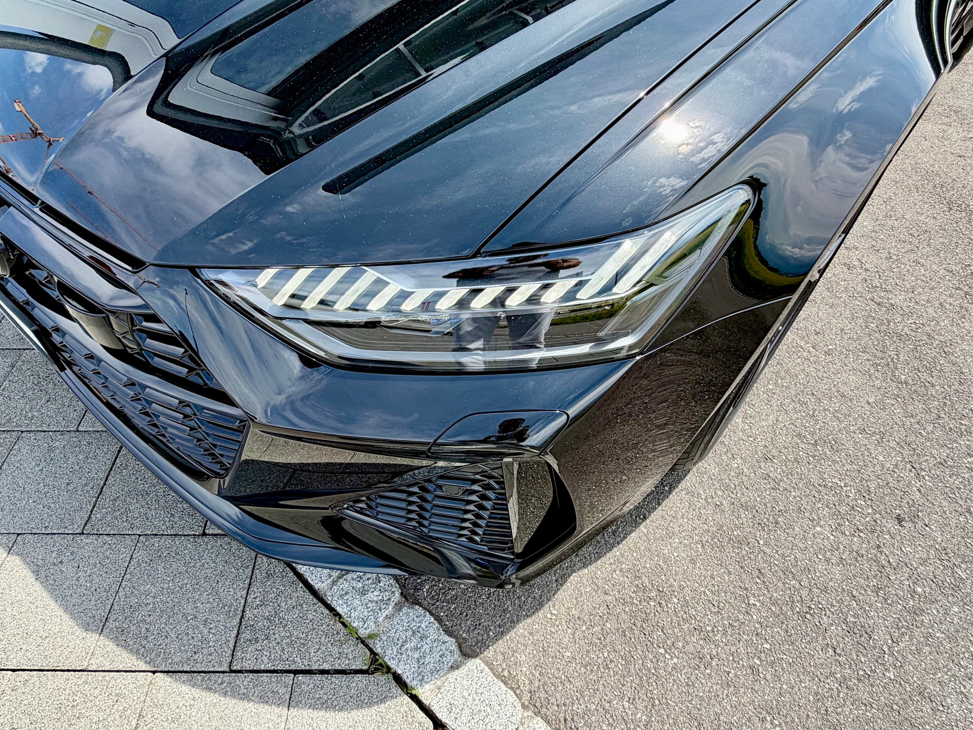 AUDI RS6 Avant 4.0 TFSI V8 quattro-image-5