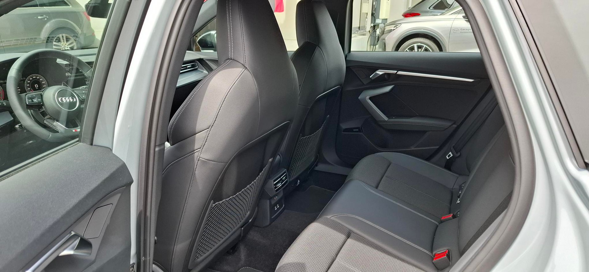 AUDI A3 allstreet TFSI 110 kW Attraction S tronic-image-10