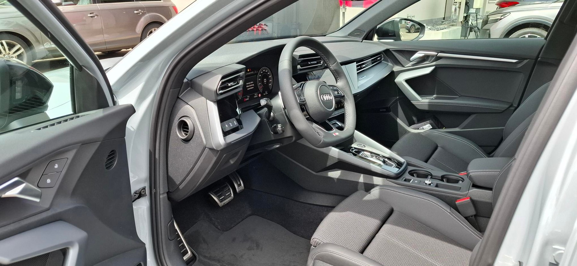 AUDI A3 allstreet TFSI 110 kW Attraction S tronic-image-7