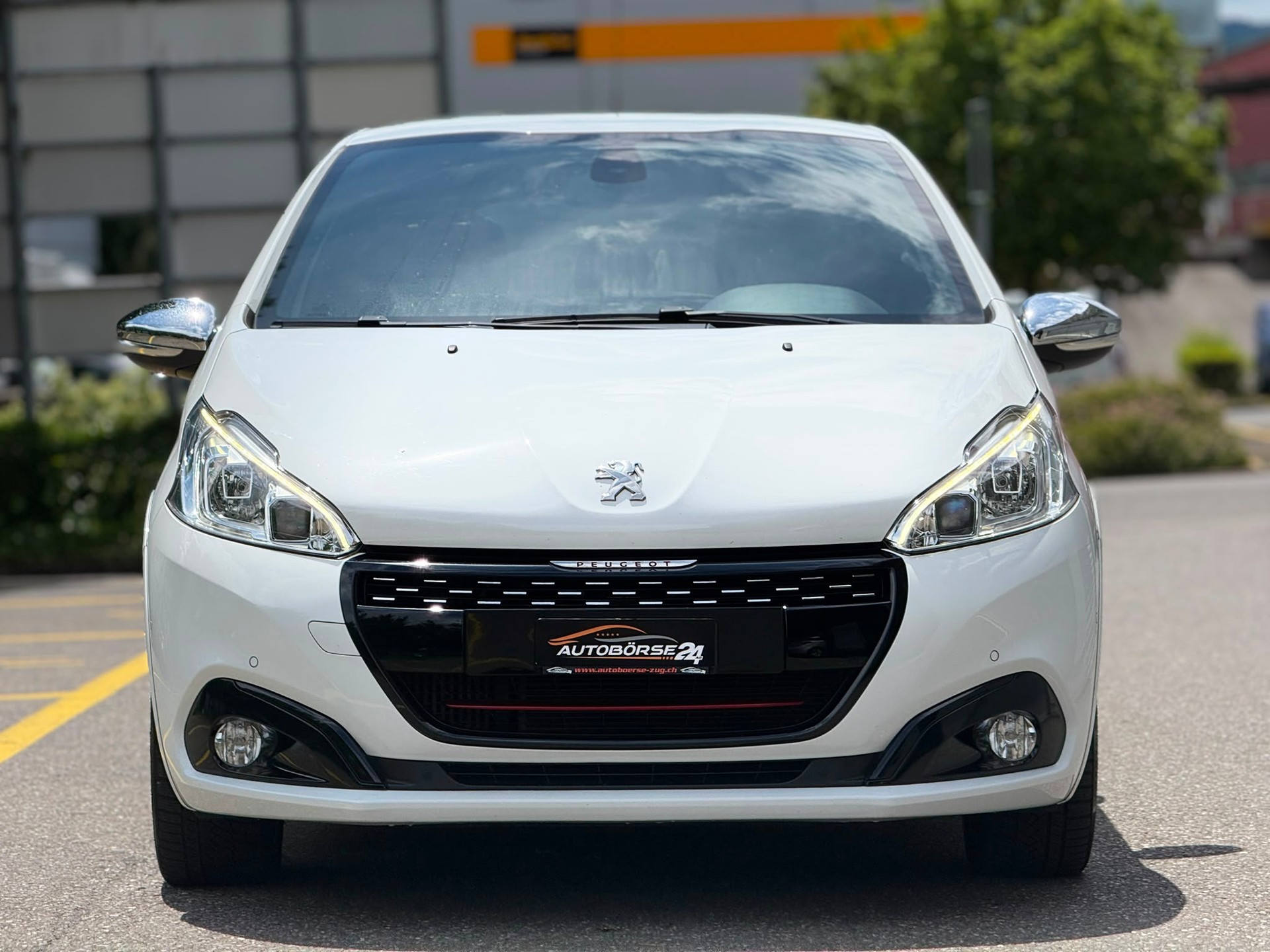 PEUGEOT 208 1.6 Turbo GTi-image-2