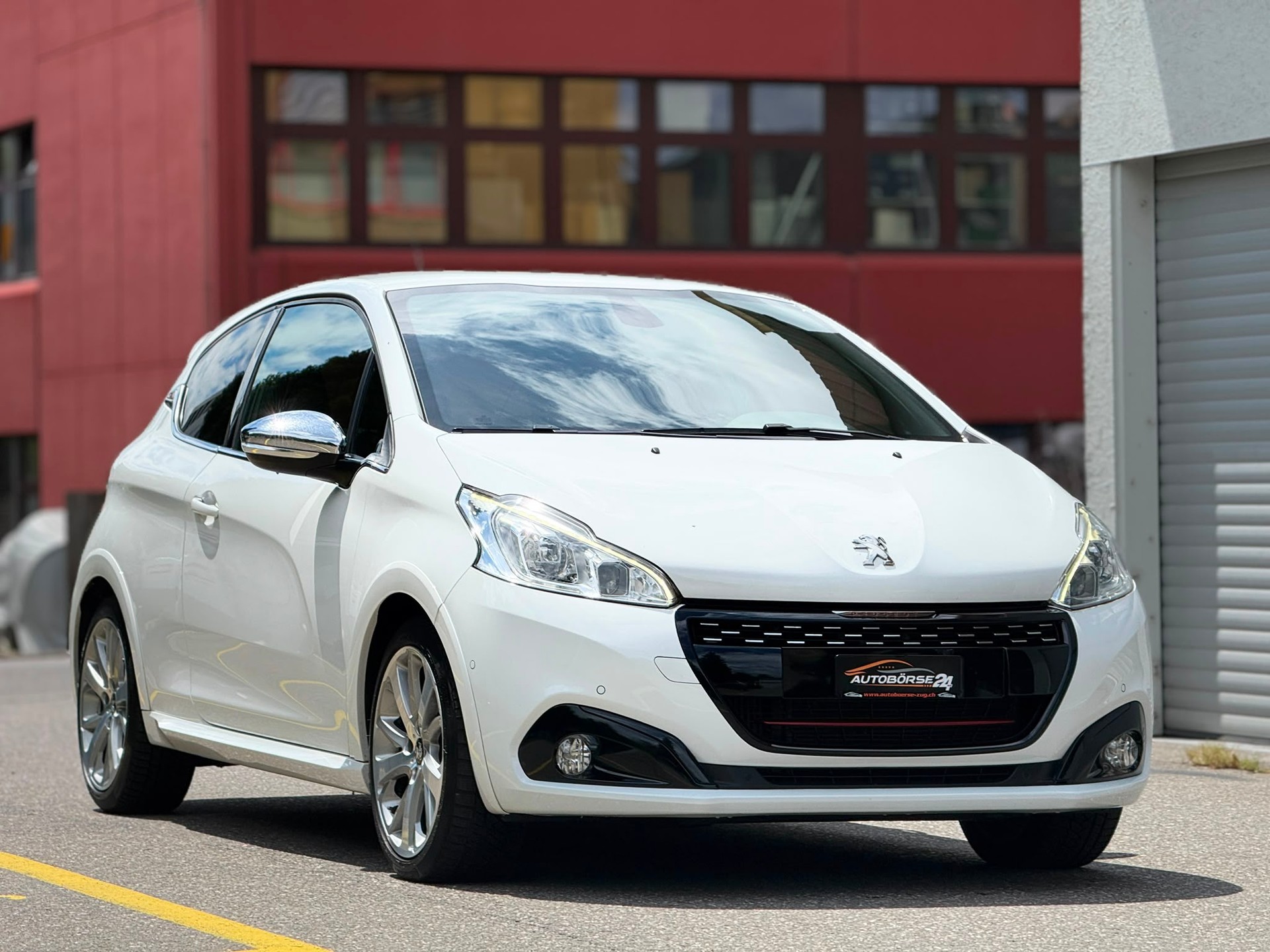 PEUGEOT 208 1.6 Turbo GTi-image-1