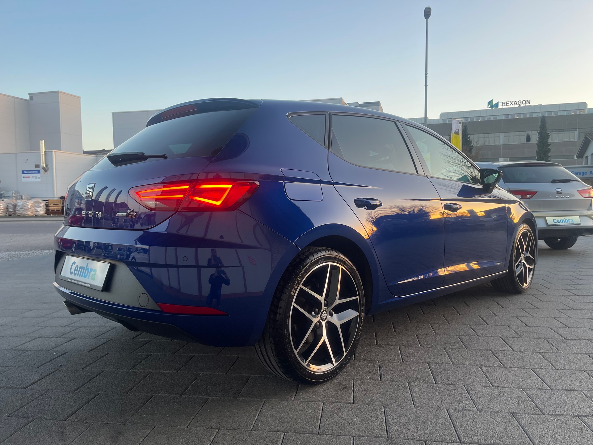 SEAT Leon 1.5 TSI EVO SWISS FR DSG-image-4