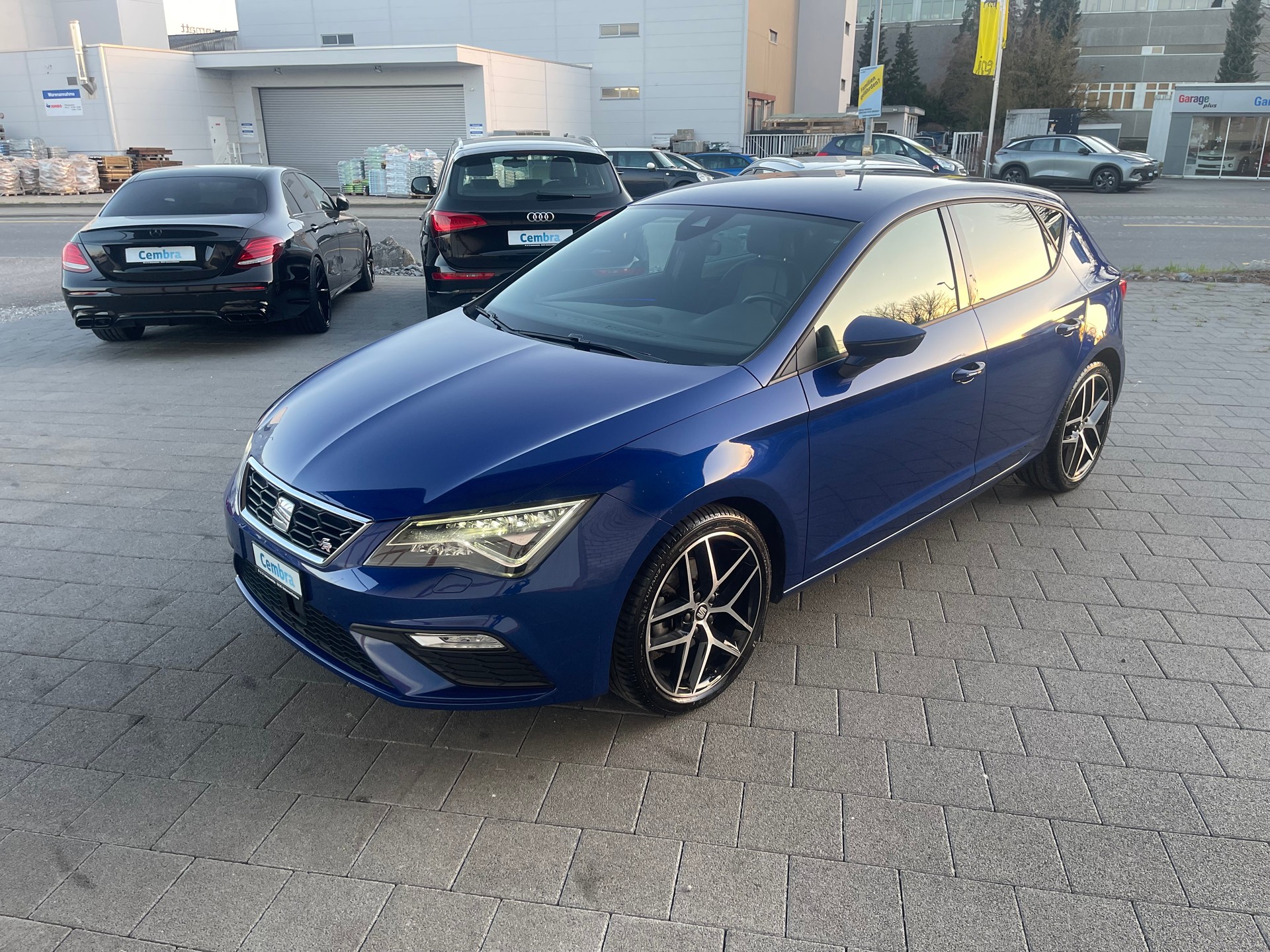 SEAT Leon 1.5 TSI EVO SWISS FR DSG-image-1