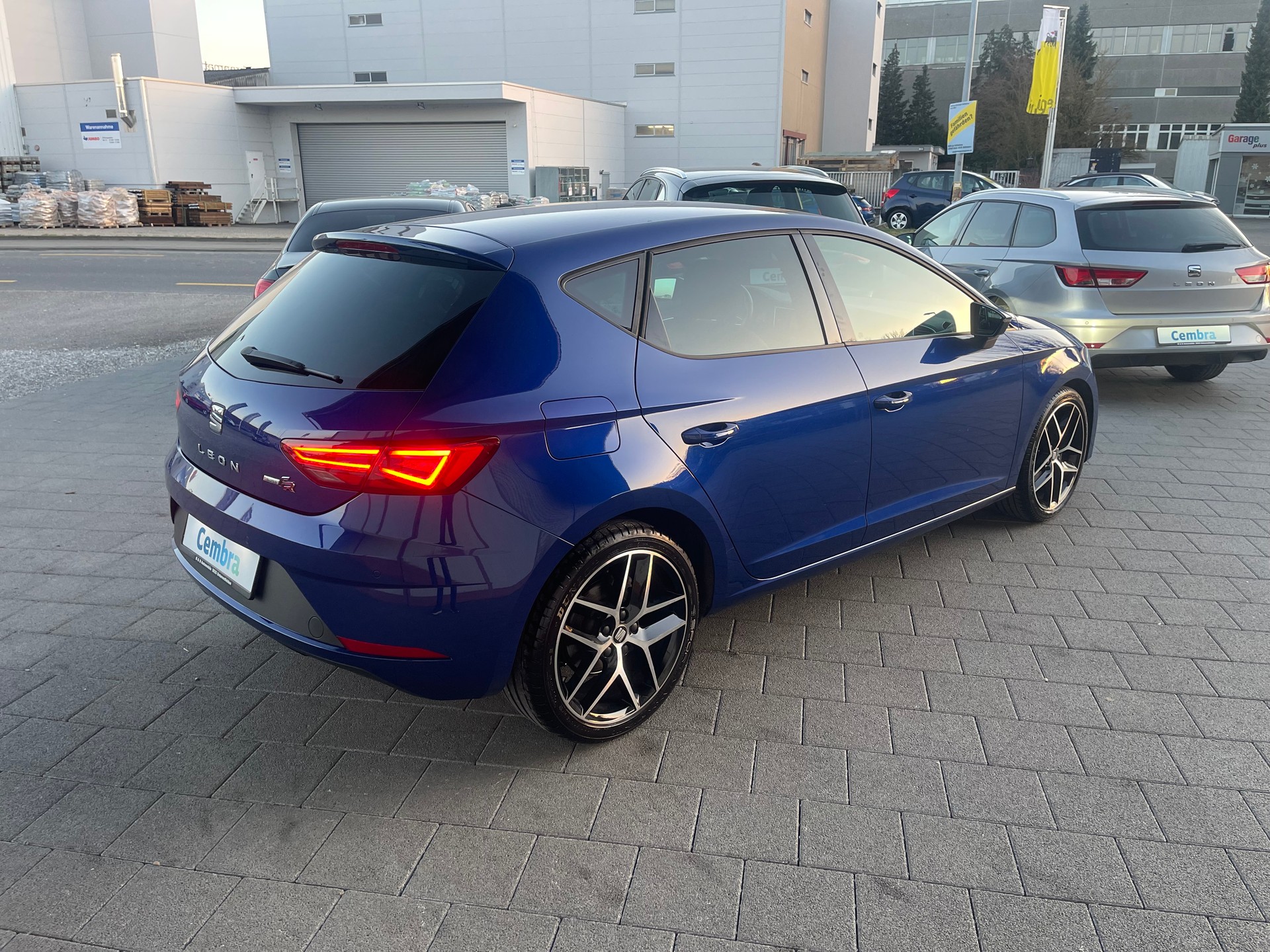 SEAT Leon 1.5 TSI EVO SWISS FR DSG-image-5